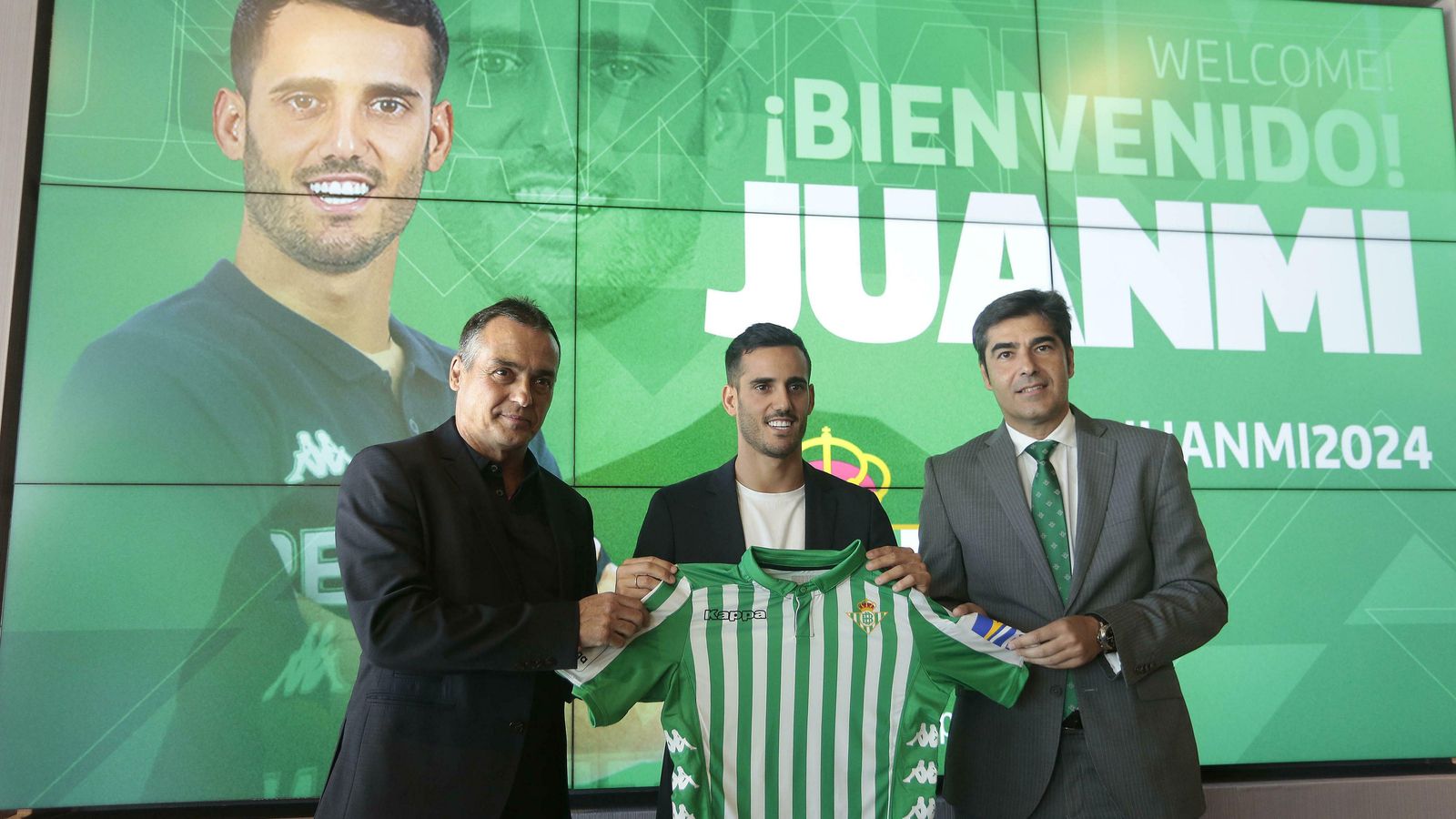 Ángel Haro, junto a Juanmi y Alexis.