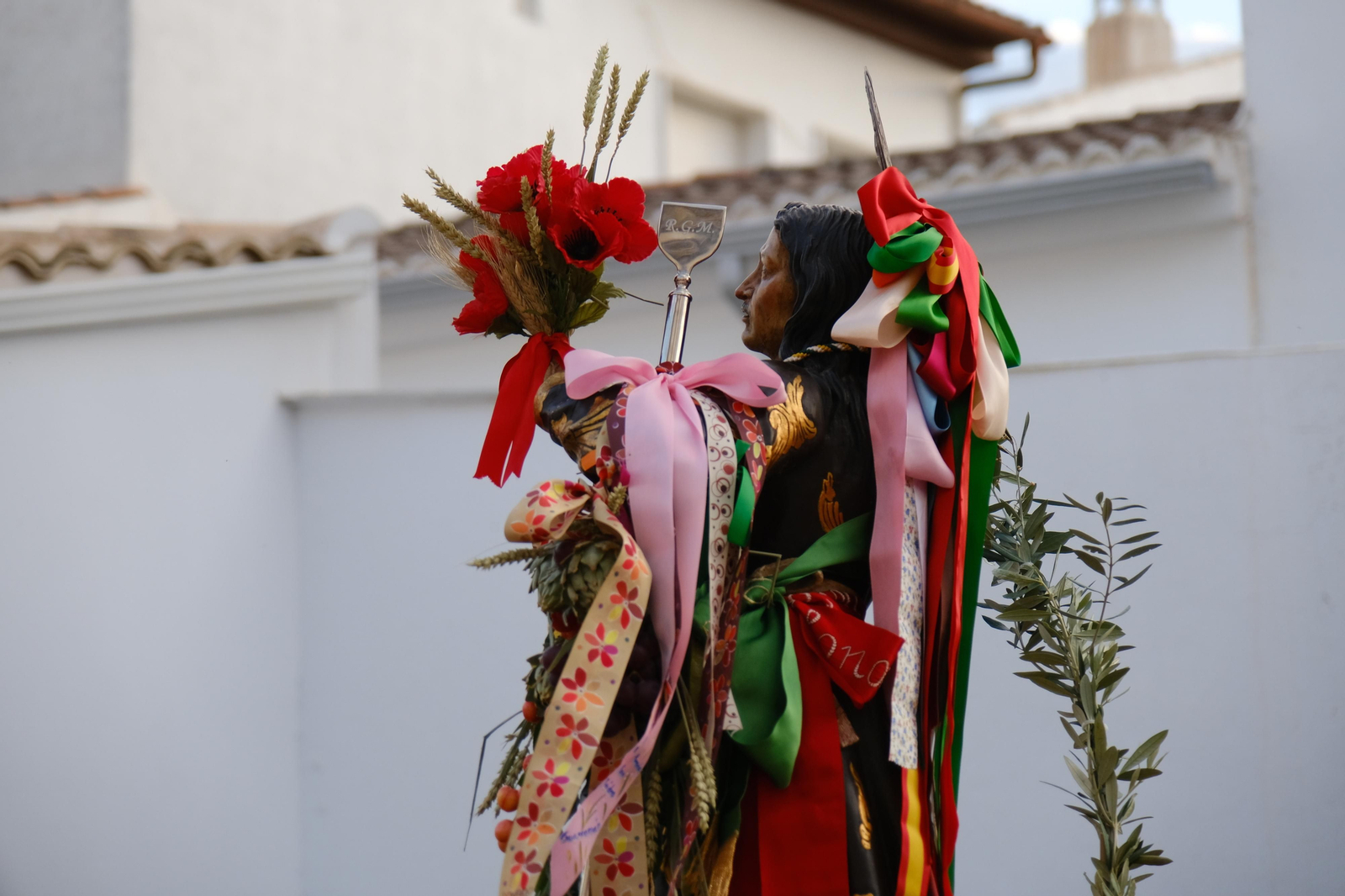 Las imágenes de San Isidro y los danzantes de Fuente-Tójar