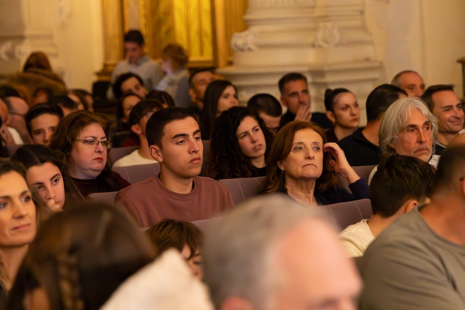 La entrega de premios de los Circuitos Provinciales de Carreras por Montaña y de Triatlón de menores, en imágenes