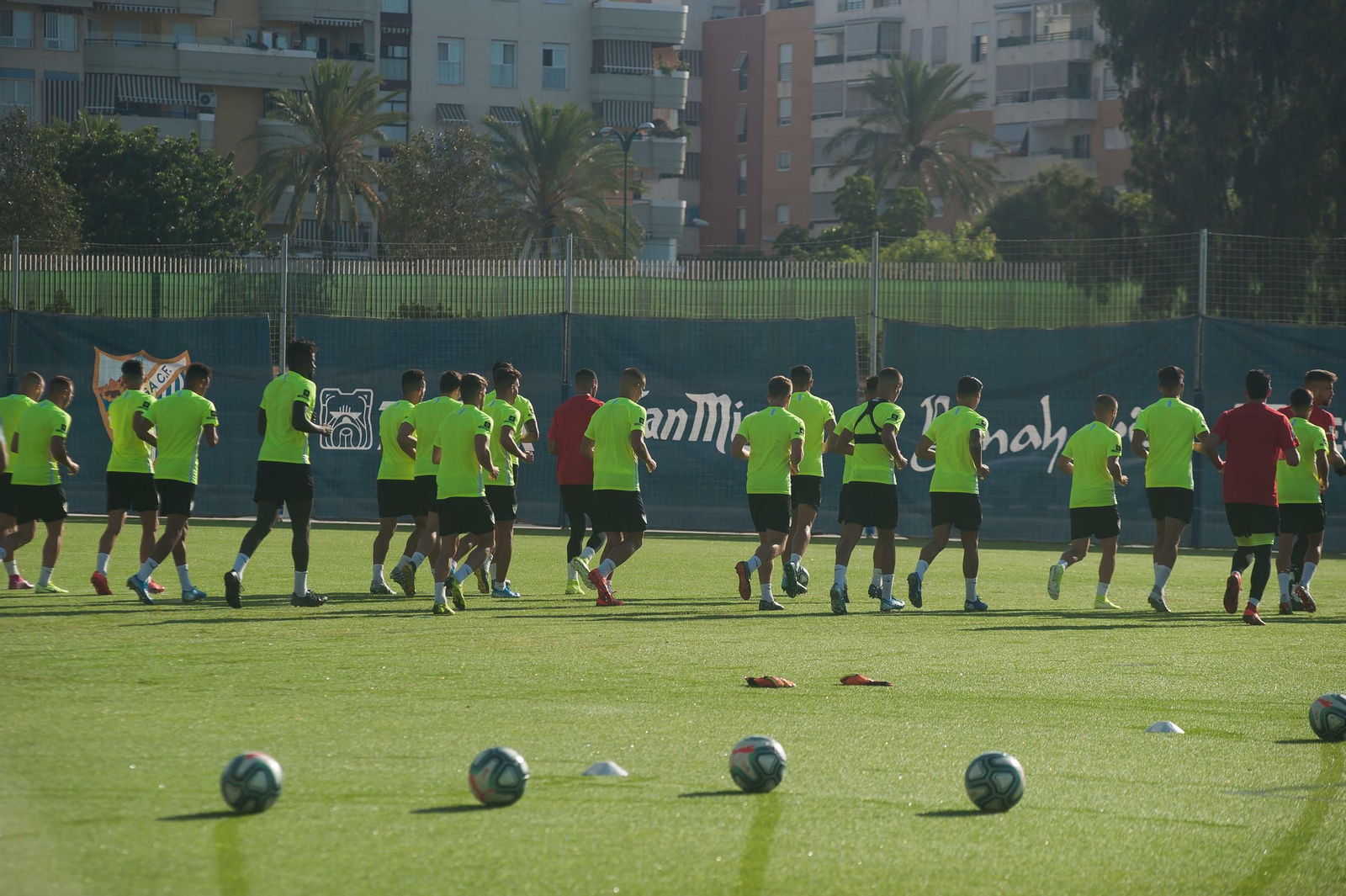 Las fotos del entrenamiento del Málaga CF a puerta abierta Las fotos del entrenamiento del Málaga CF a puerta abierta