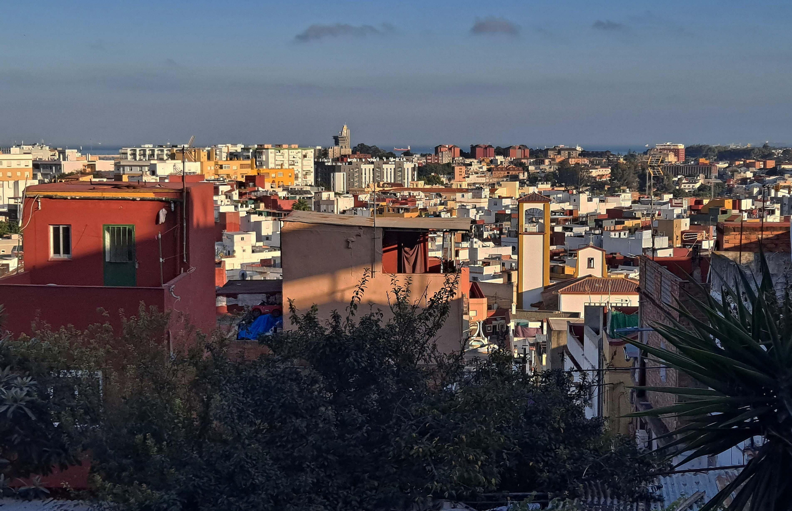 Fotos de La Bajadilla, en Algeciras, tras los incidentes del fin de semana