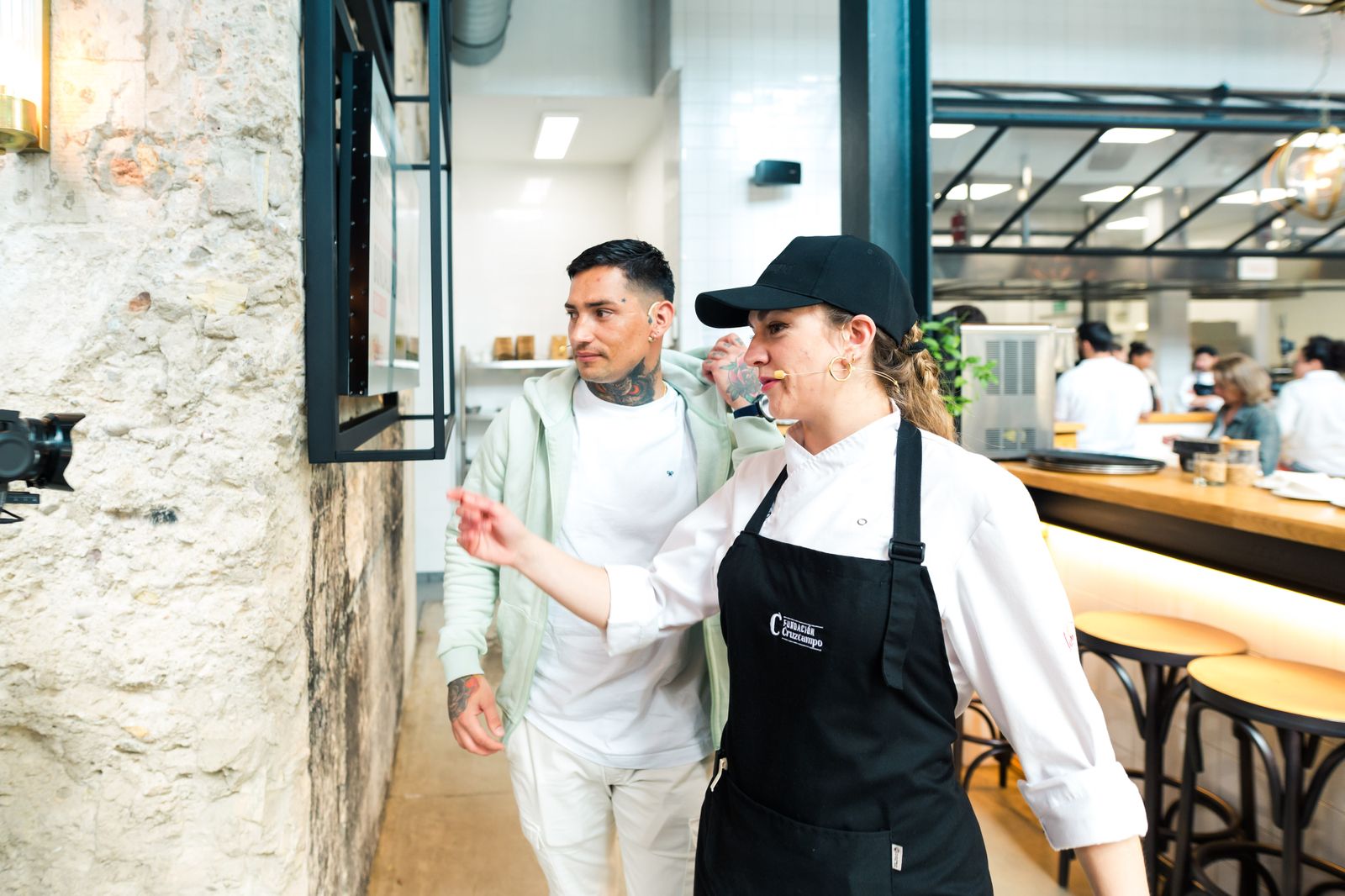 Las fotos de jugadores del Betis y del Sevilla en la Cruzcampo