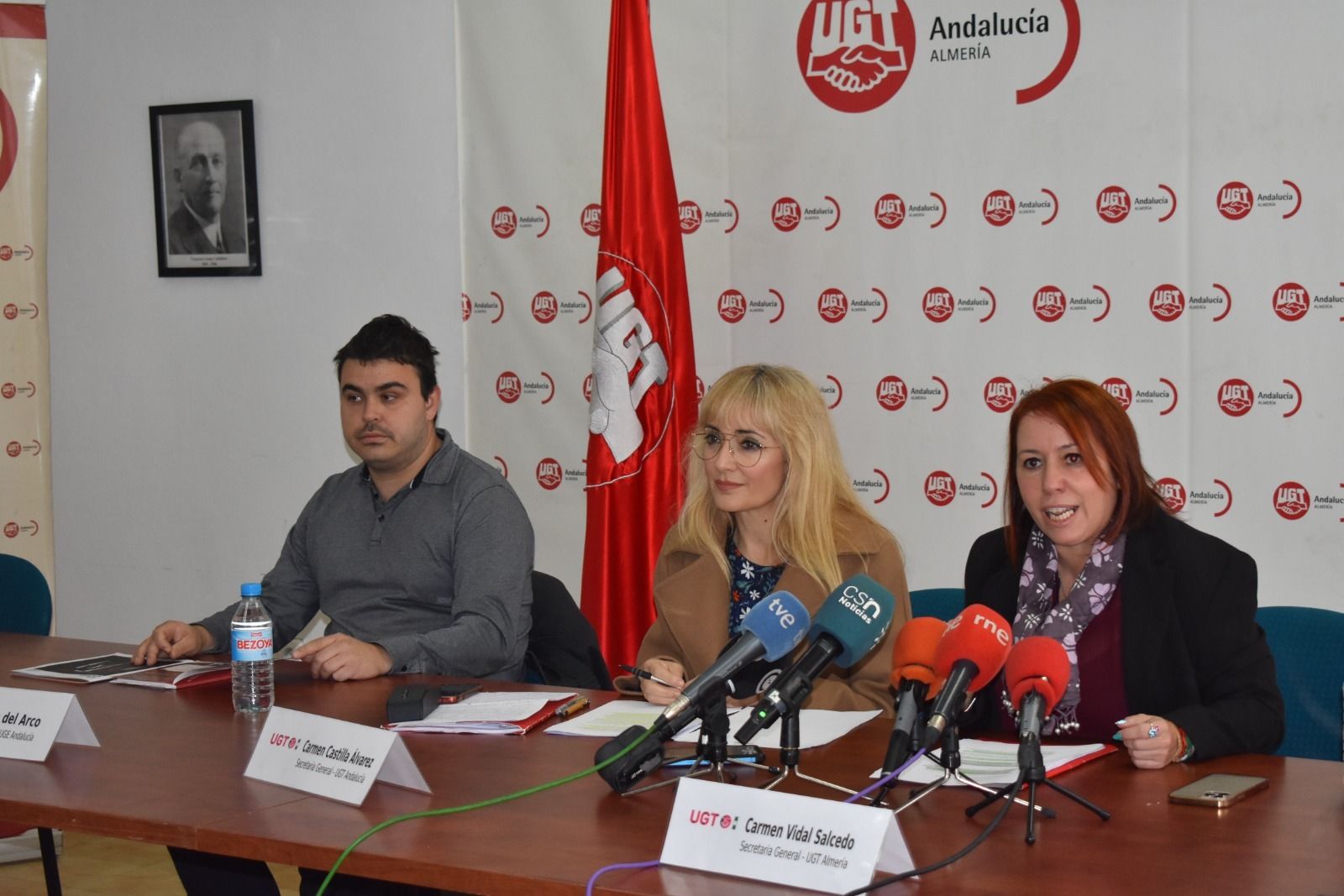 Carmen Castilla y Carmen Vidal en la reunión de UGT