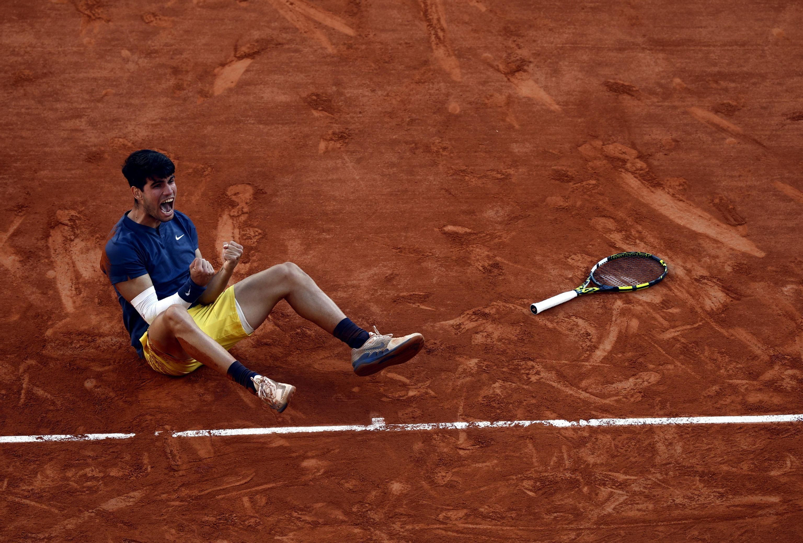 Las fotos del primer título de Carlos Alcaraz en Roland Garros
