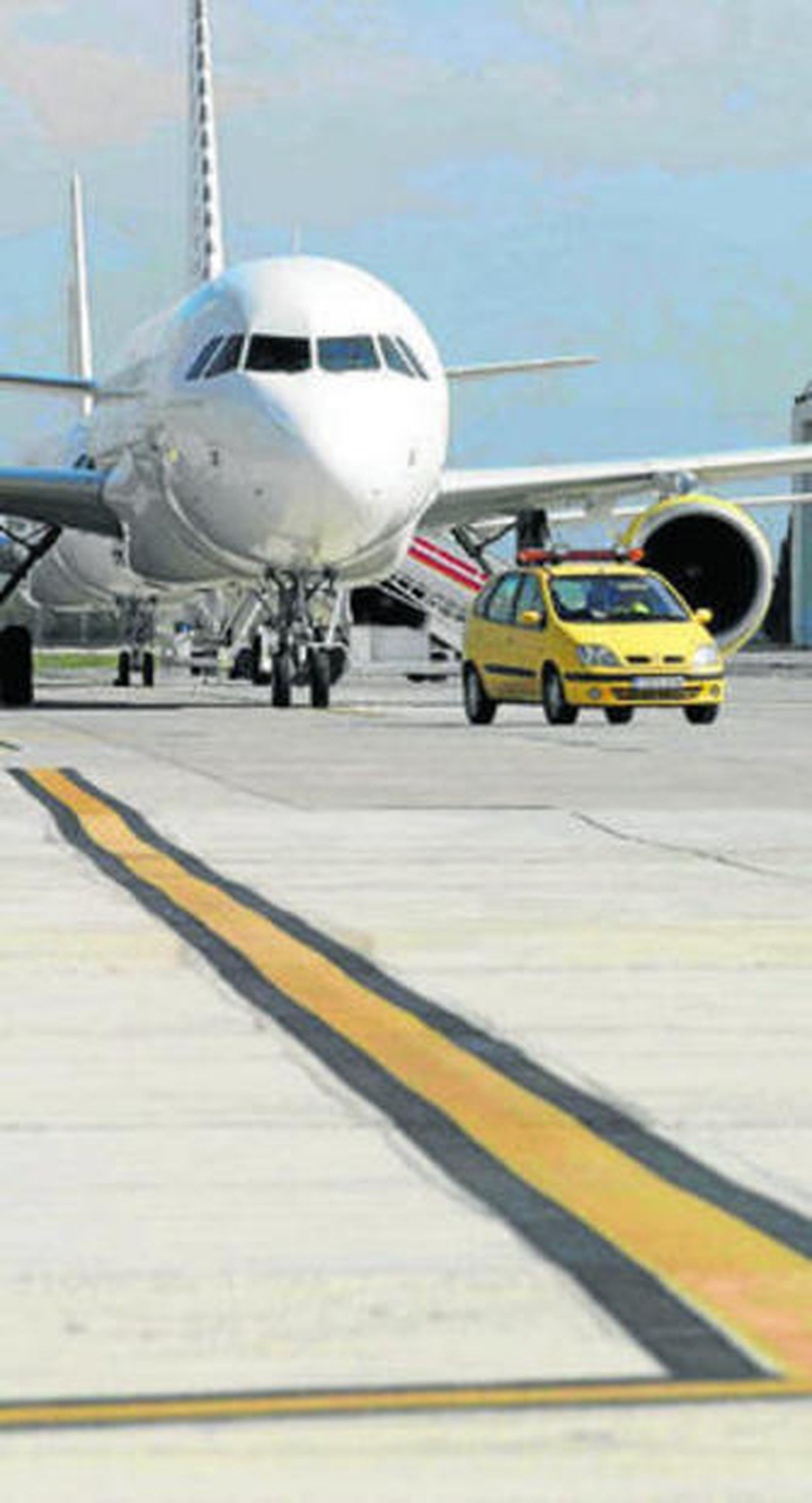 El aeropuerto ha visto reforzado su tráfico de cara al invierno.