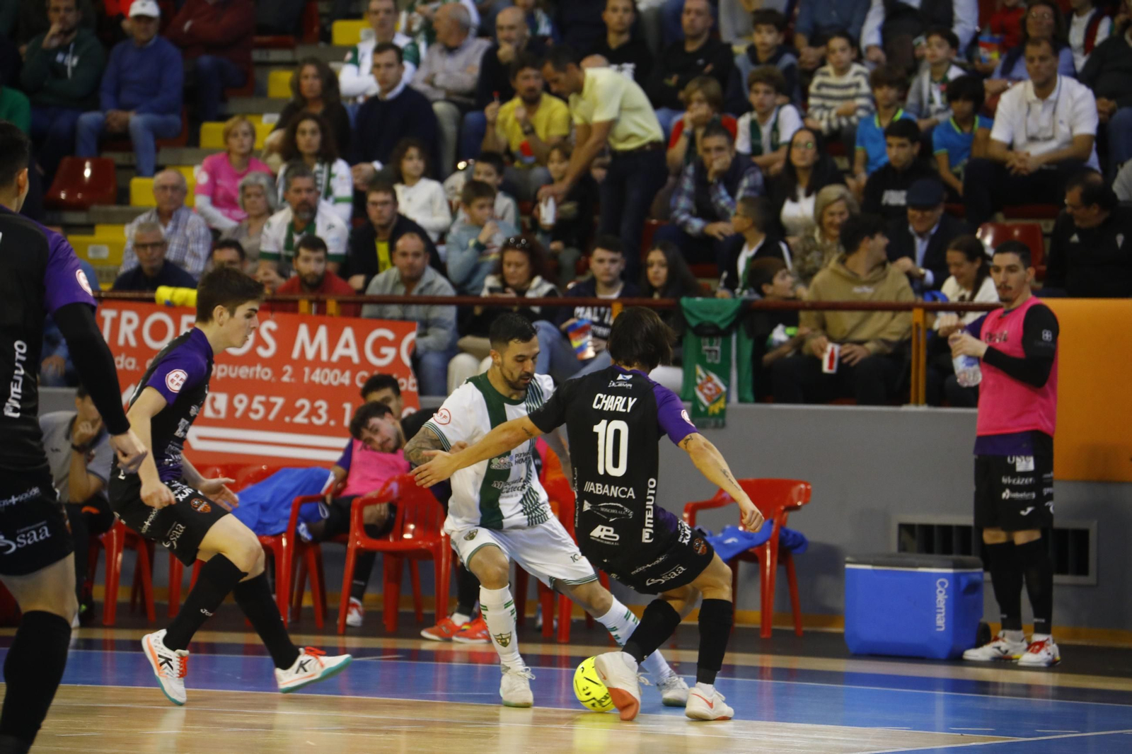 Las mejores fotos del Córdoba Futsal - Burela disputado en Vista Alegre