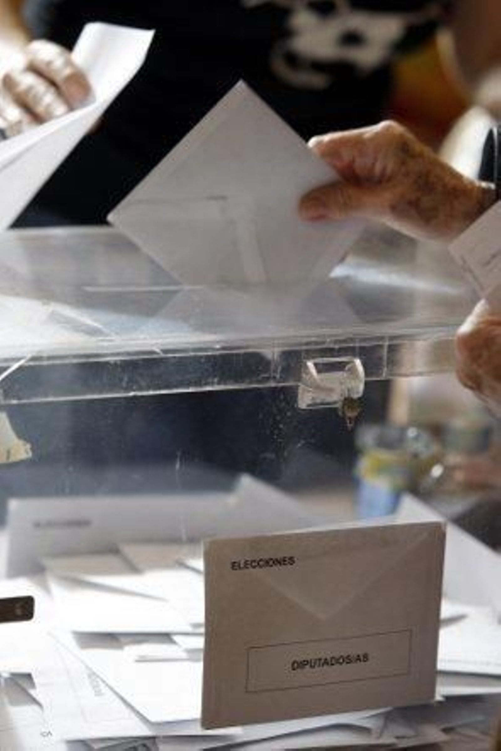 La participación es dos puntos inferior a la de 2008