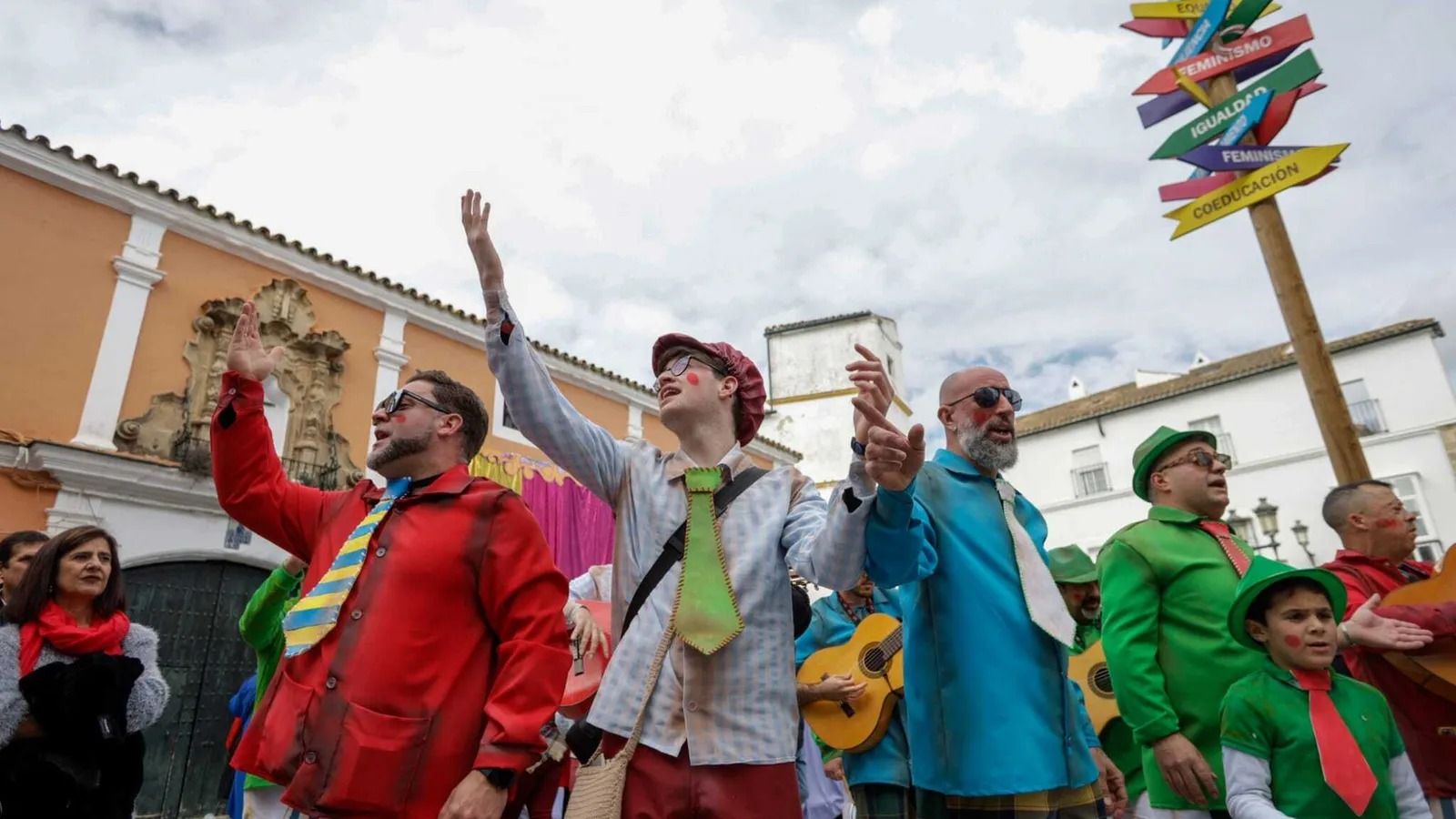 Una agrupación canta en El Puerto en una edición anterior del Carnaval