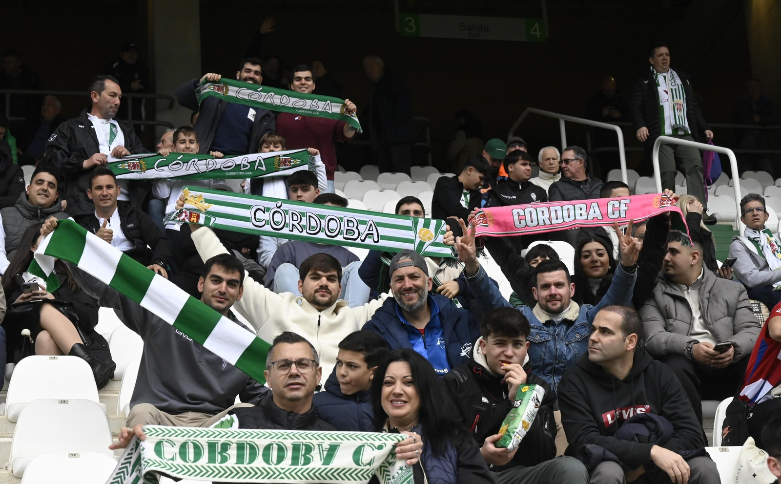 El imponente ambiente de El Arcángel para el Córdoba CF - Granada