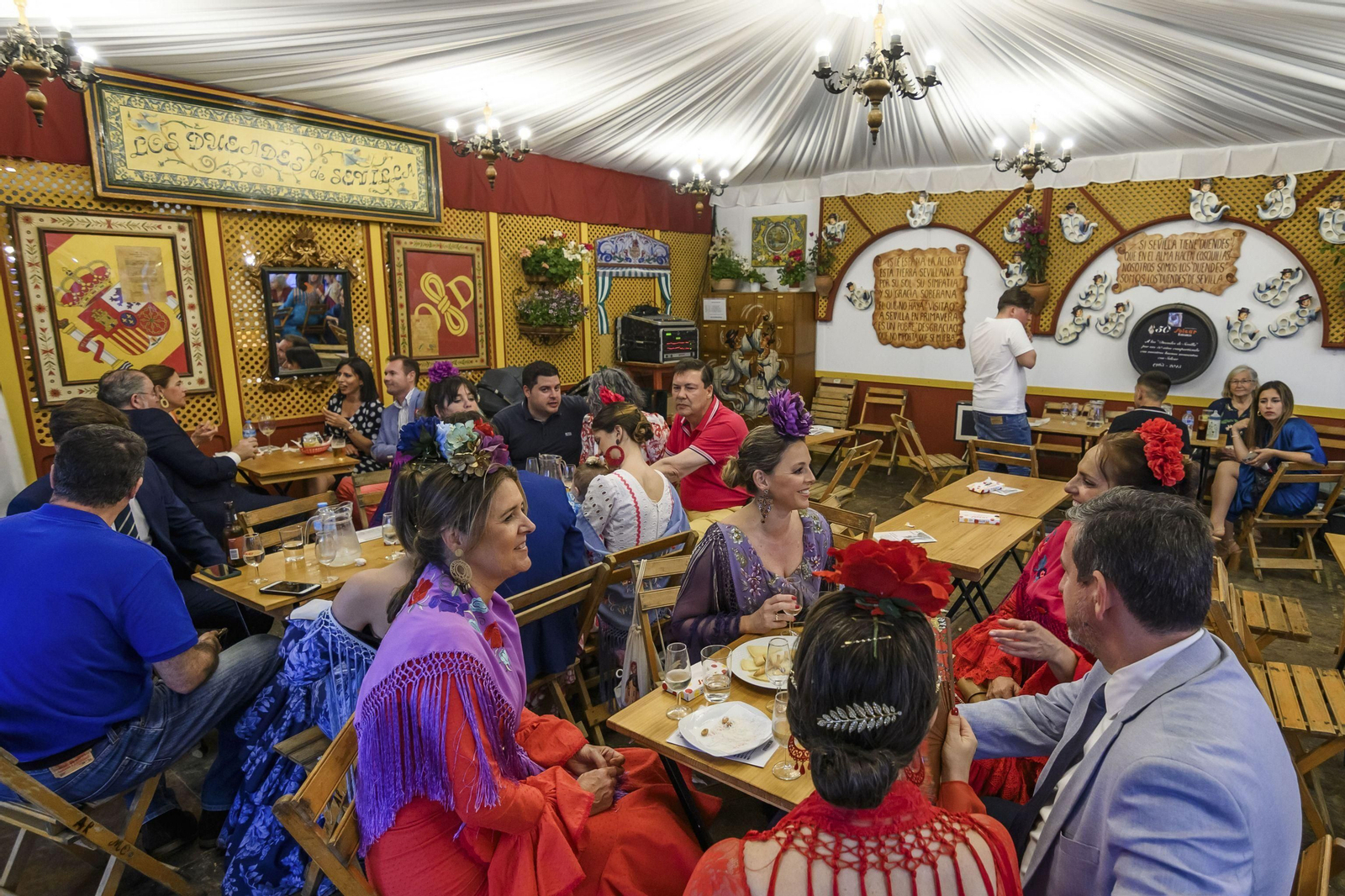 Interior de la caseta 'Los duendes de Sevilla'.