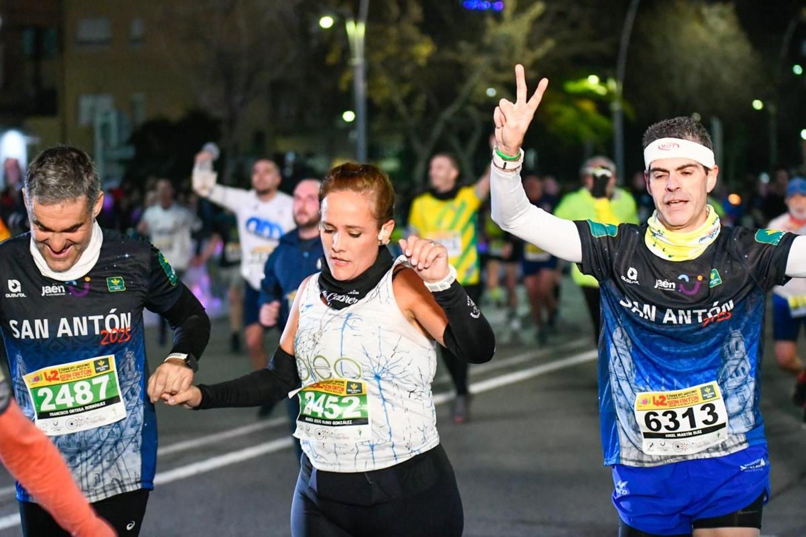 En imágenes: búscate en tu llegada a meta de la Carrera de San Antón 2025 (6)