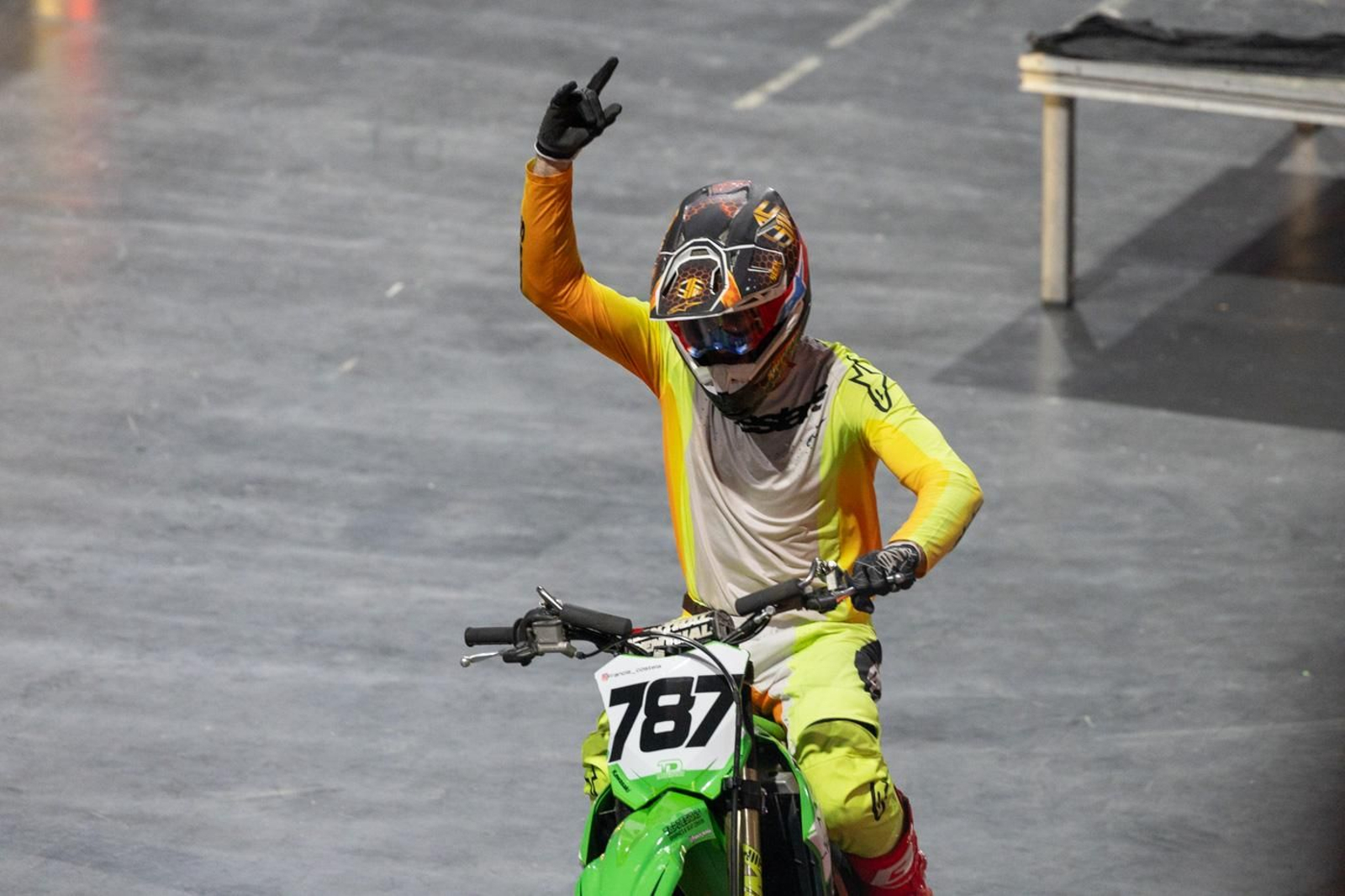 En imágenes: el Soloflow Freestyle enamora en Jaén con acrobacias y espectáculo en estado puro