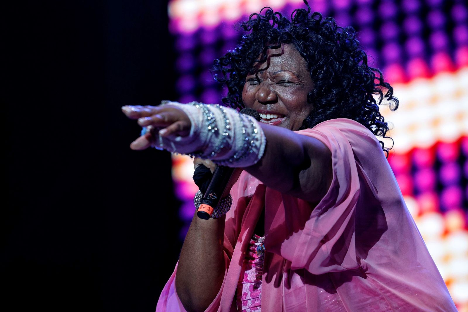 Búscate en el concierto  "80's leyends" en Bahía Sound.