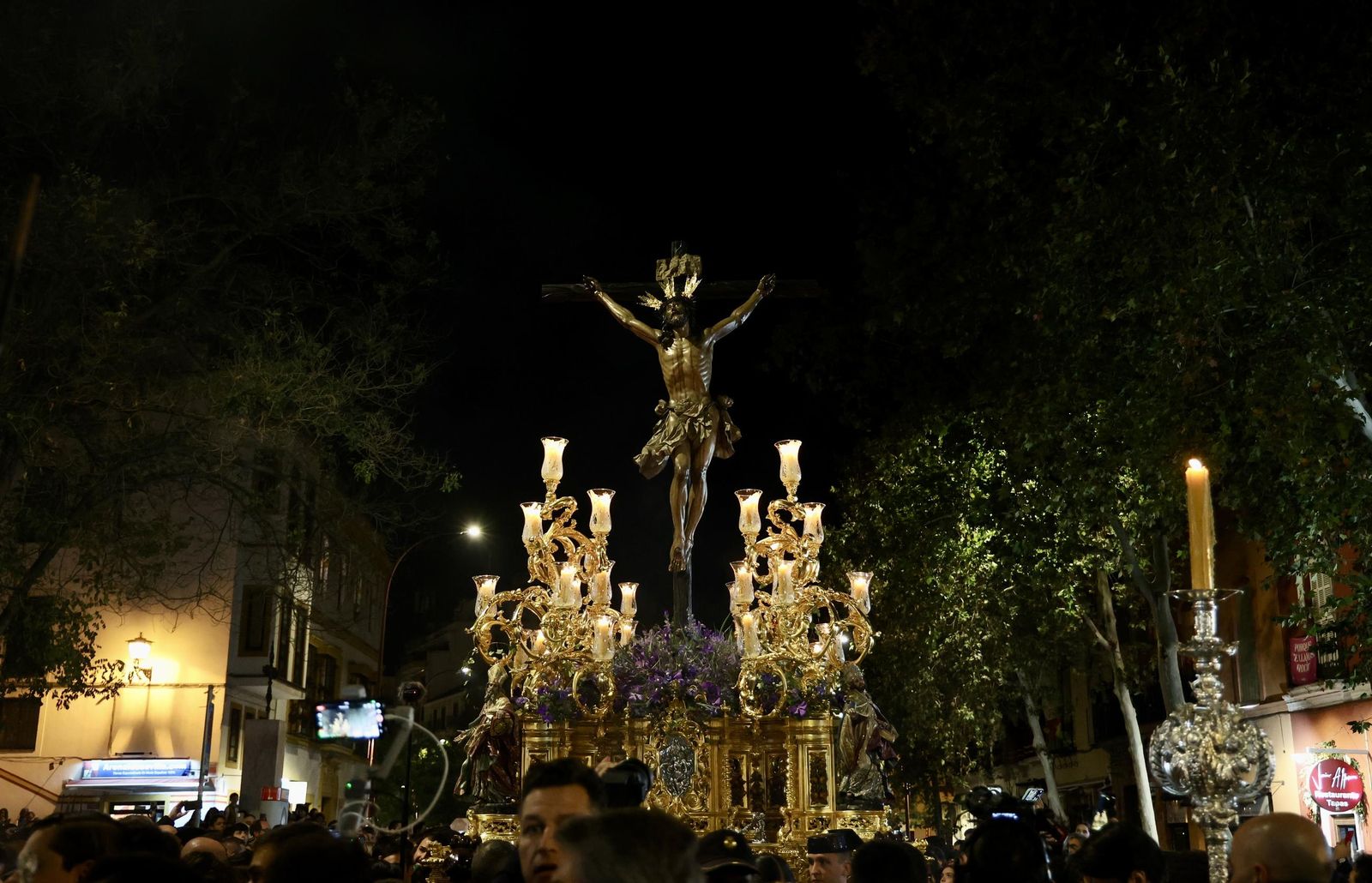 Las imágenes del traslado del Cachorro a la Catedral de Sevilla para la Magna