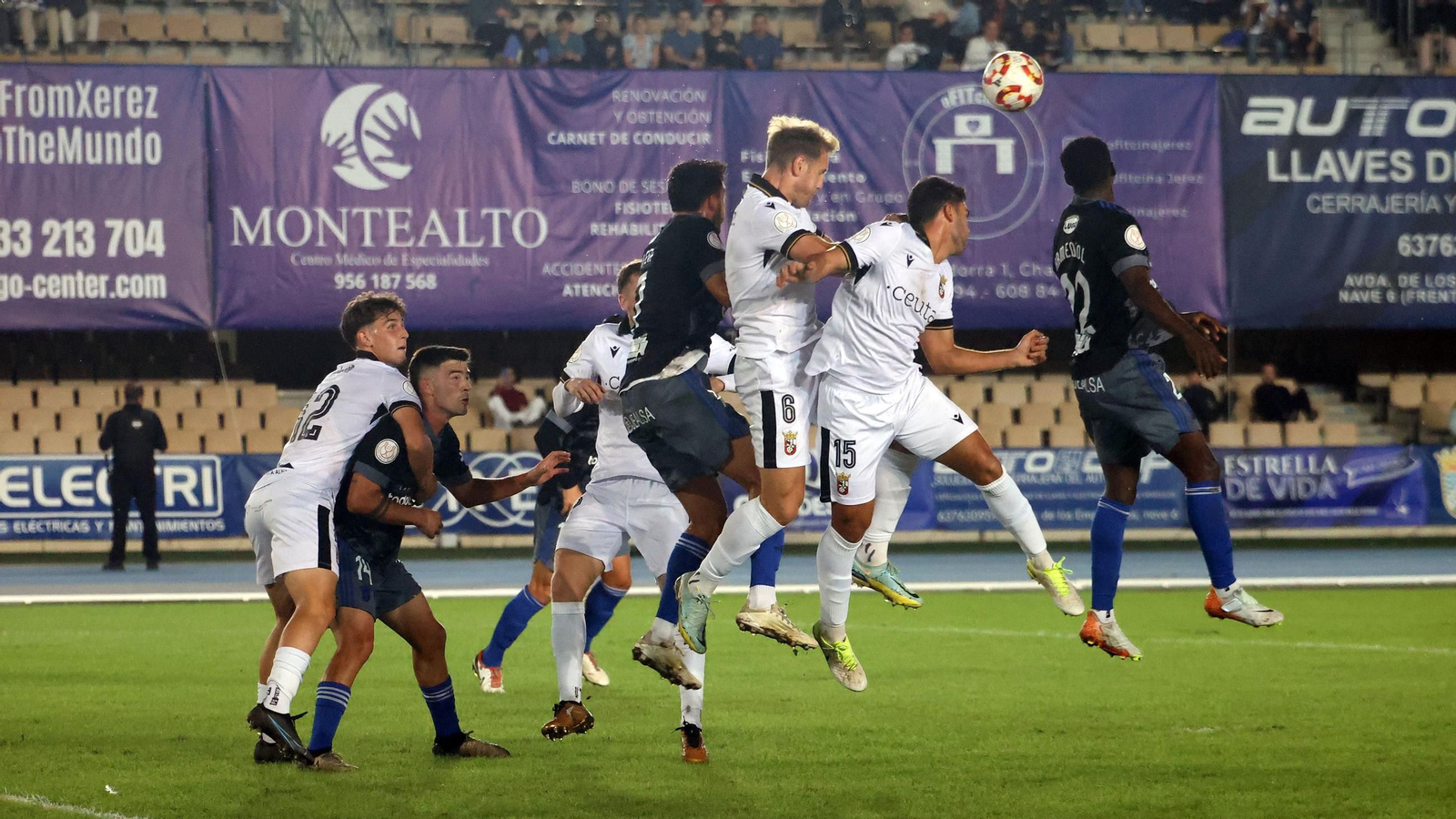 Imágenes de la eliminatoria de Copa del Rey entre el Xerez CD y el AD Ceuta FC en Chapín