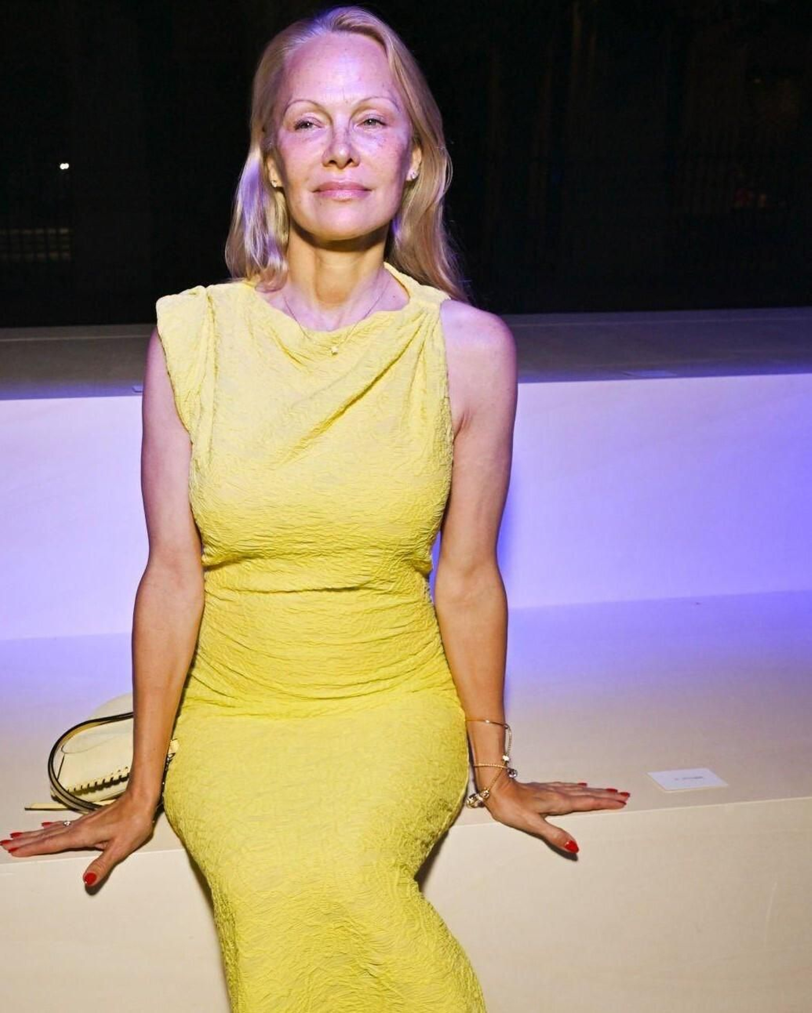 Pamela Anderson en la Semana de la Moda de París