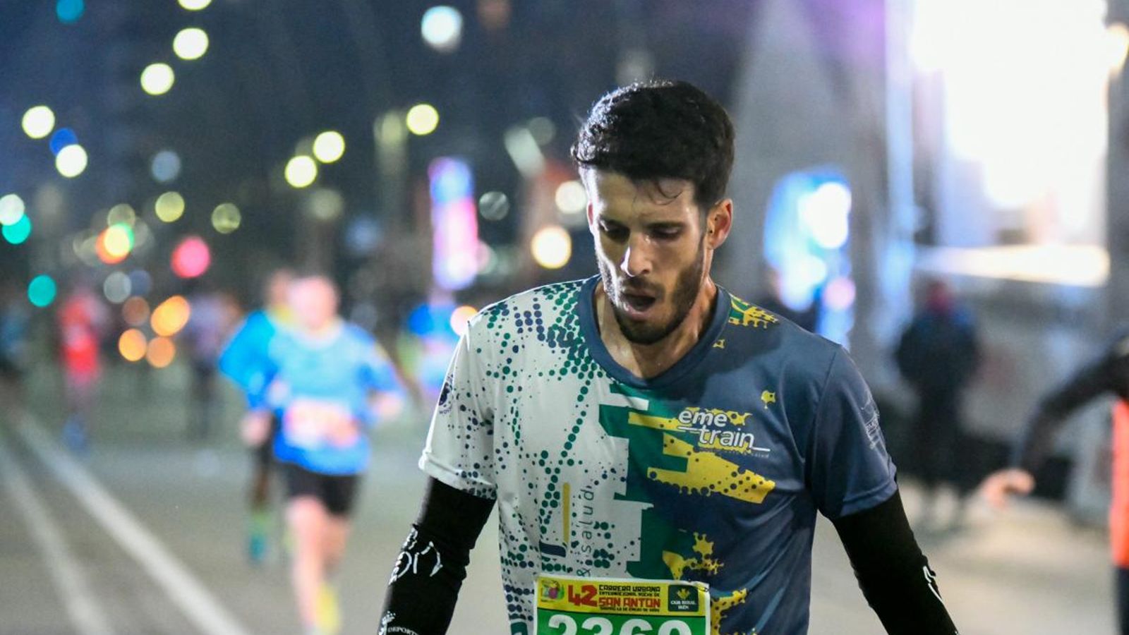 En imágenes: búscate en tu llegada a meta de la Carrera de San Antón 2025 (2)
