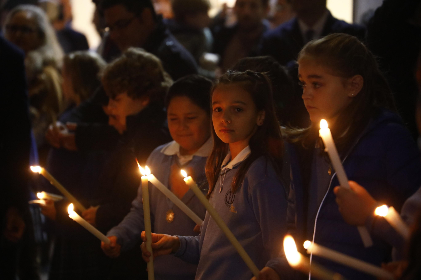 La procesión de la Virgen Milagrosa de Córdoba, en imágenes