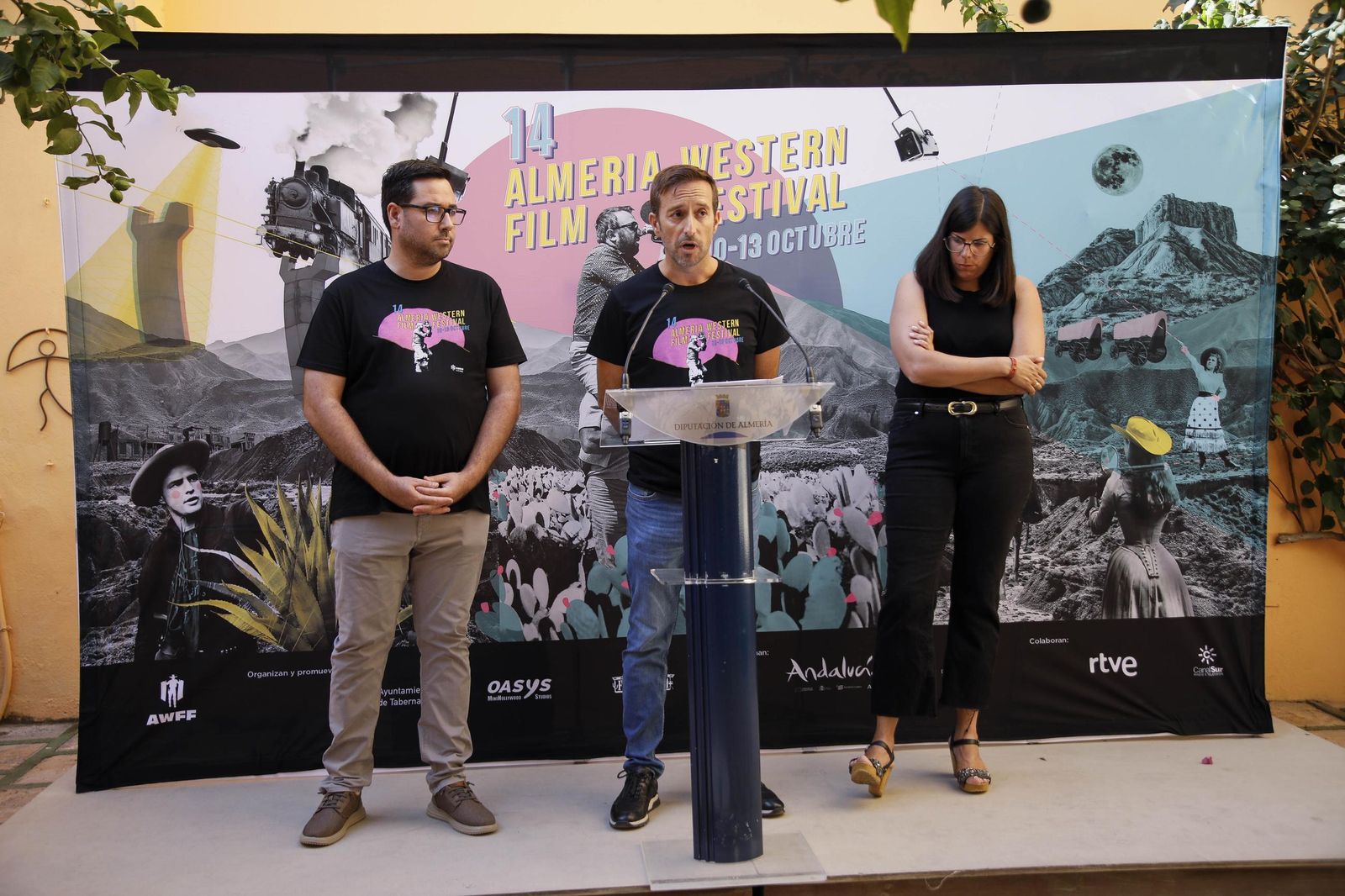 Las imágenes de la presentación de la XIV edición del Almería Western Film Festival