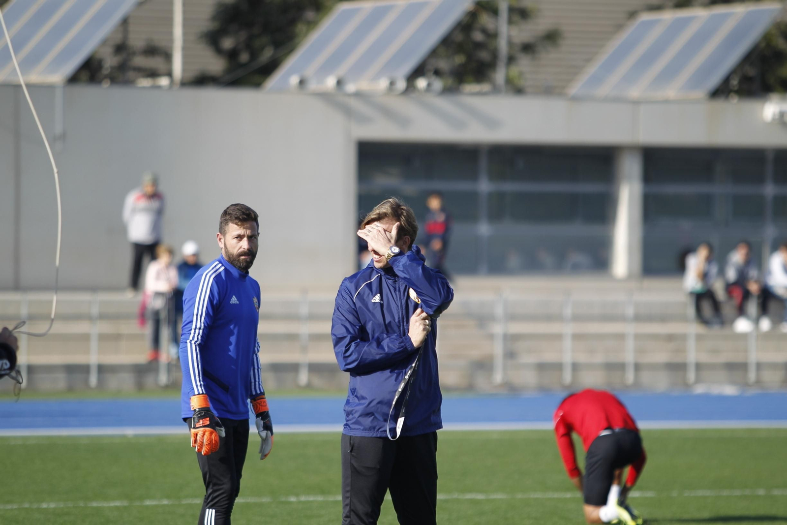 Fotogalería del entrenamiento de la UDA, 6-XII