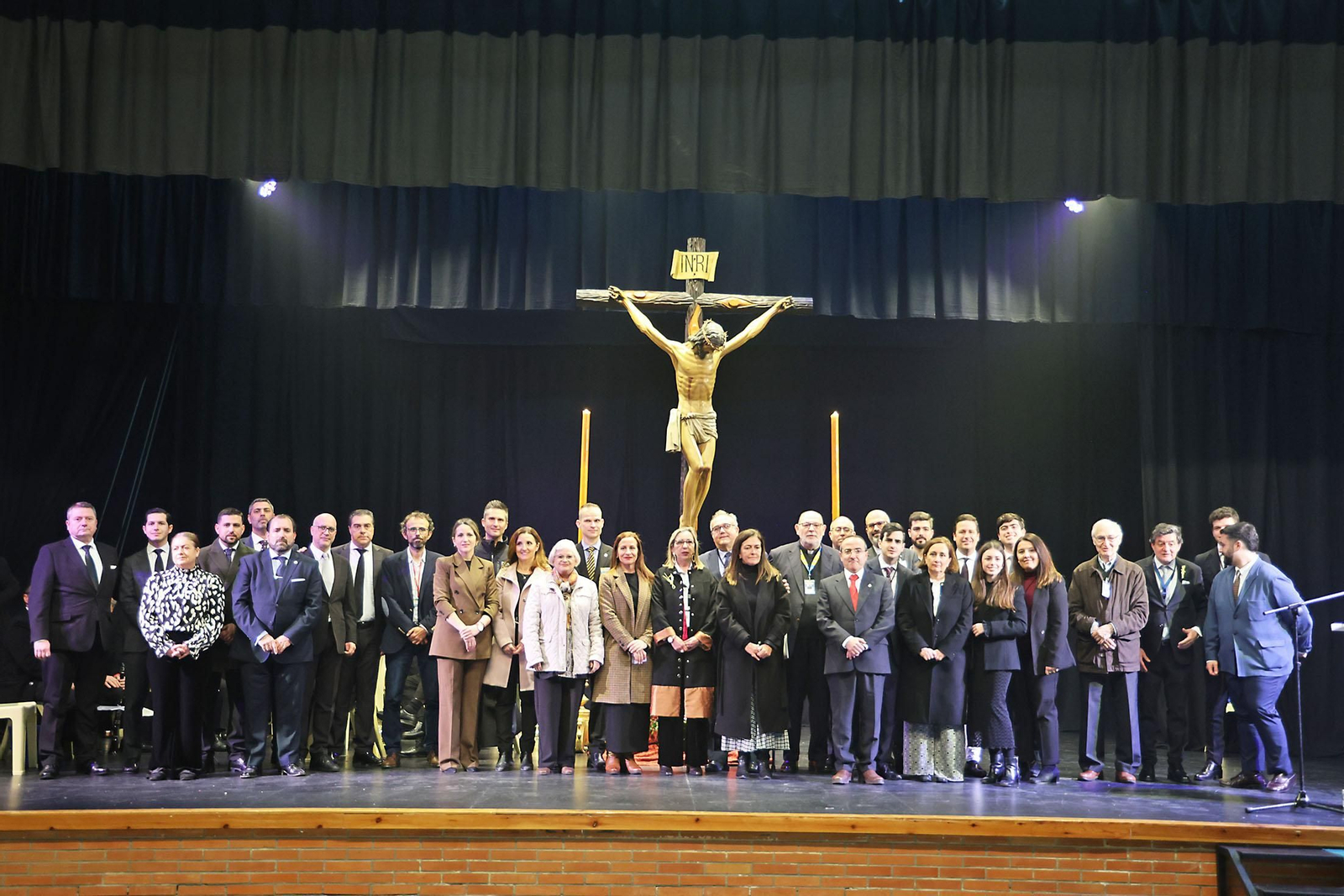 Las mejores imágenes del traslado del Cristo de la Pasión al Centro Penitenciario de Huelva