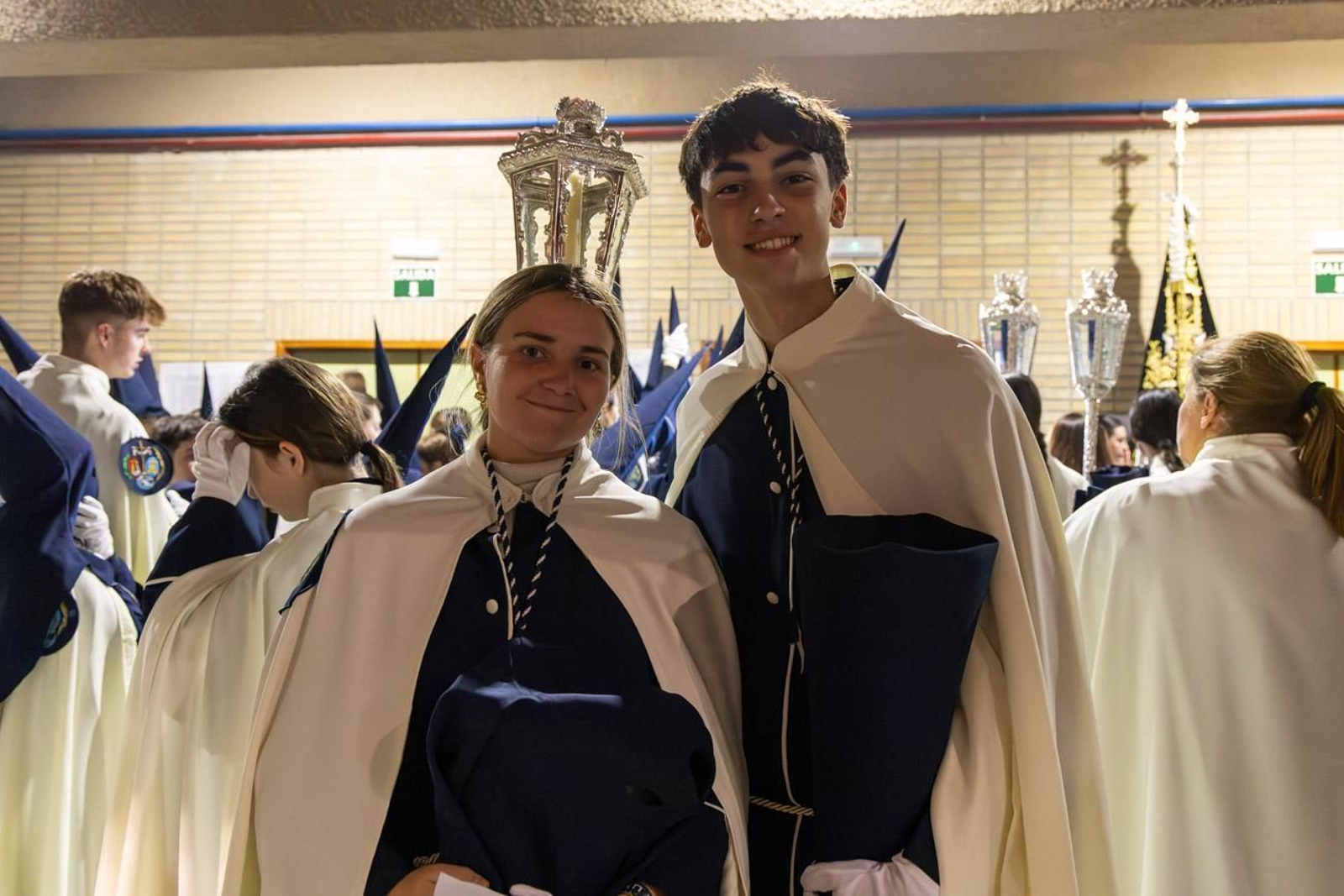 La temida lluvia impide el desarrollo normal de este Martes Santo