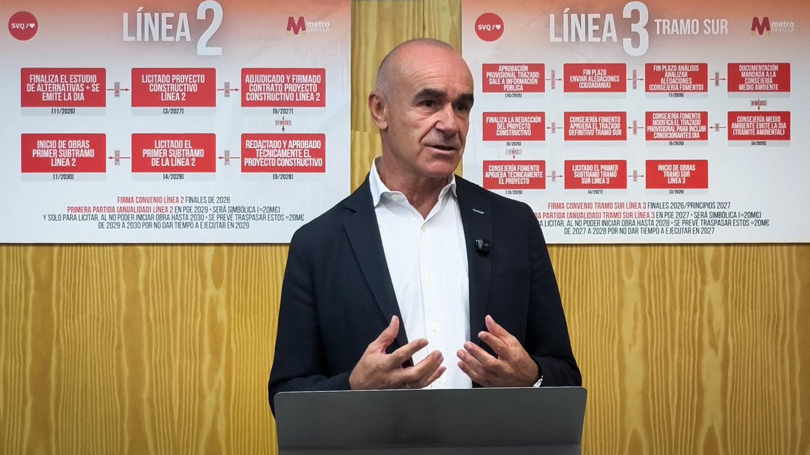 Antonio Muñoz, portavoz municipal del PSOE, en la rueda de prensa sobre las líneas 2 y 3 del Metro