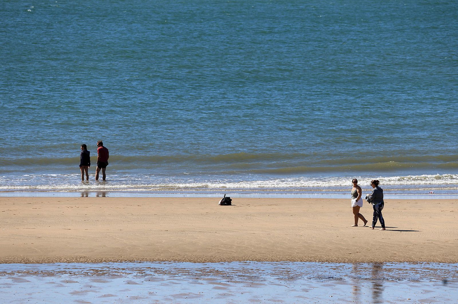 Imágenes del ambiente en las playas de Huelva