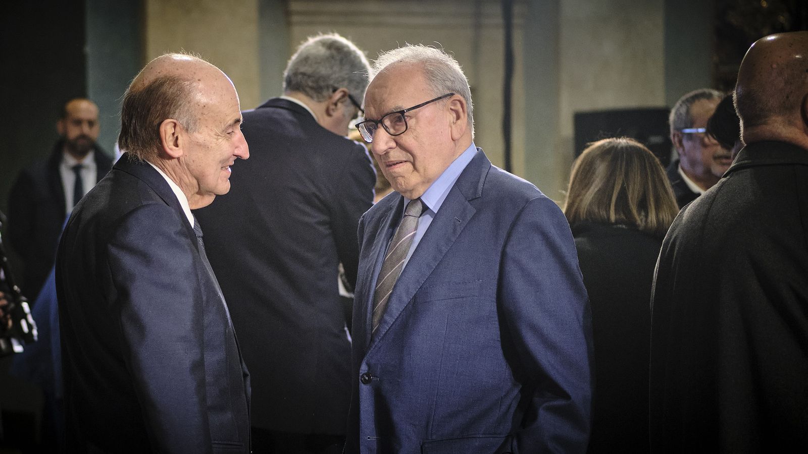 El Colegio de Abogados entrega el Premio Pérez Llorca a Alfonso Guerra en el Oratorio de San Felipe