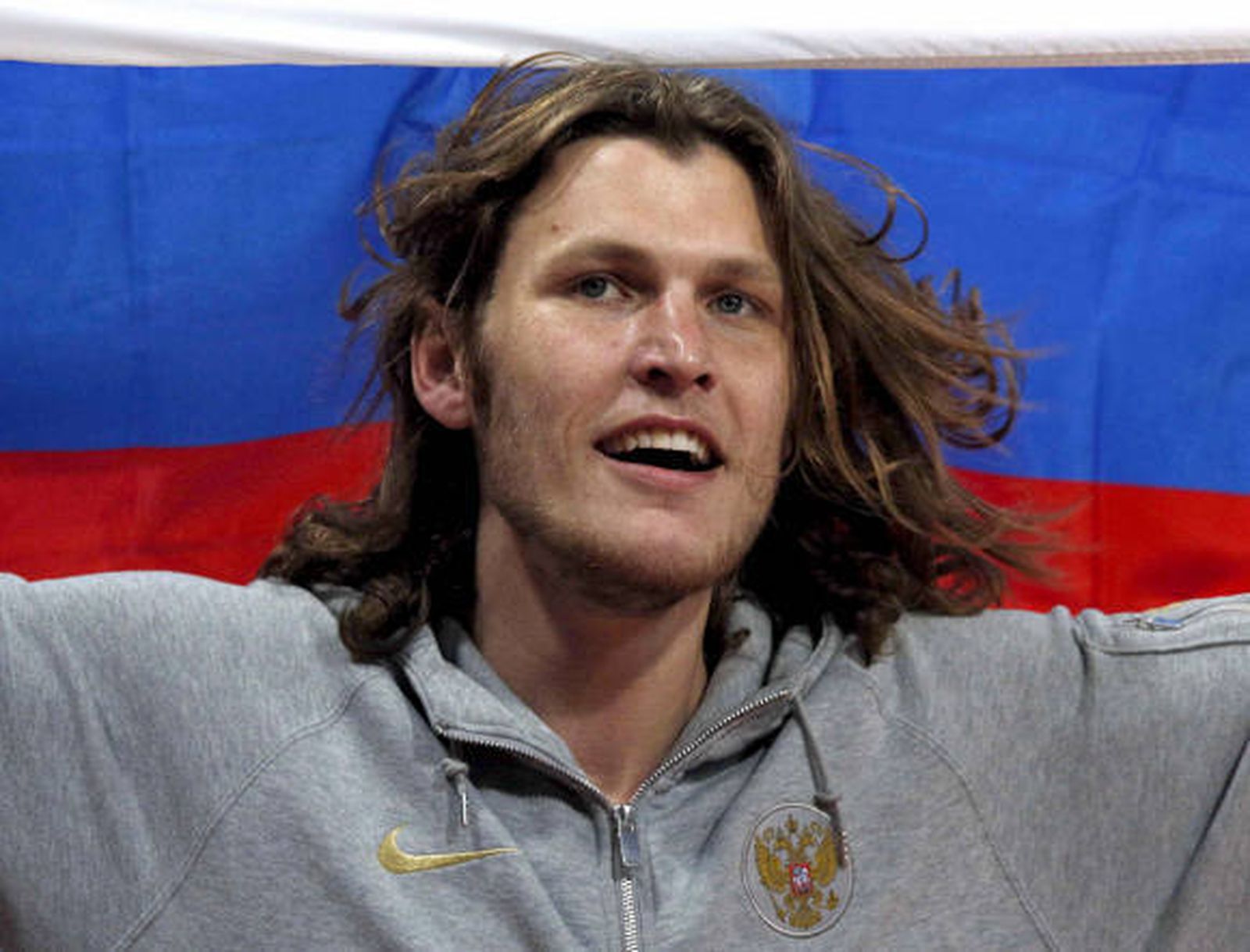 Iván Ukhov, a punto de ser descalificado tras desaparecer su camiseta