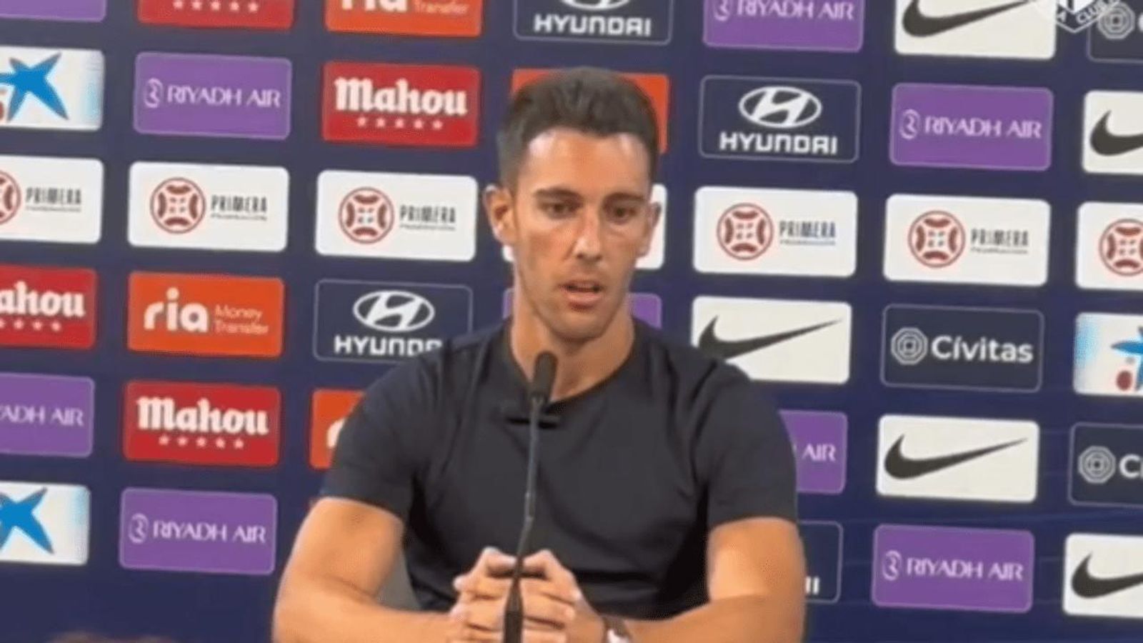 Javi Medina, en la rueda de prensa posterior al duelo ante el Atlético de Madrid 'B'