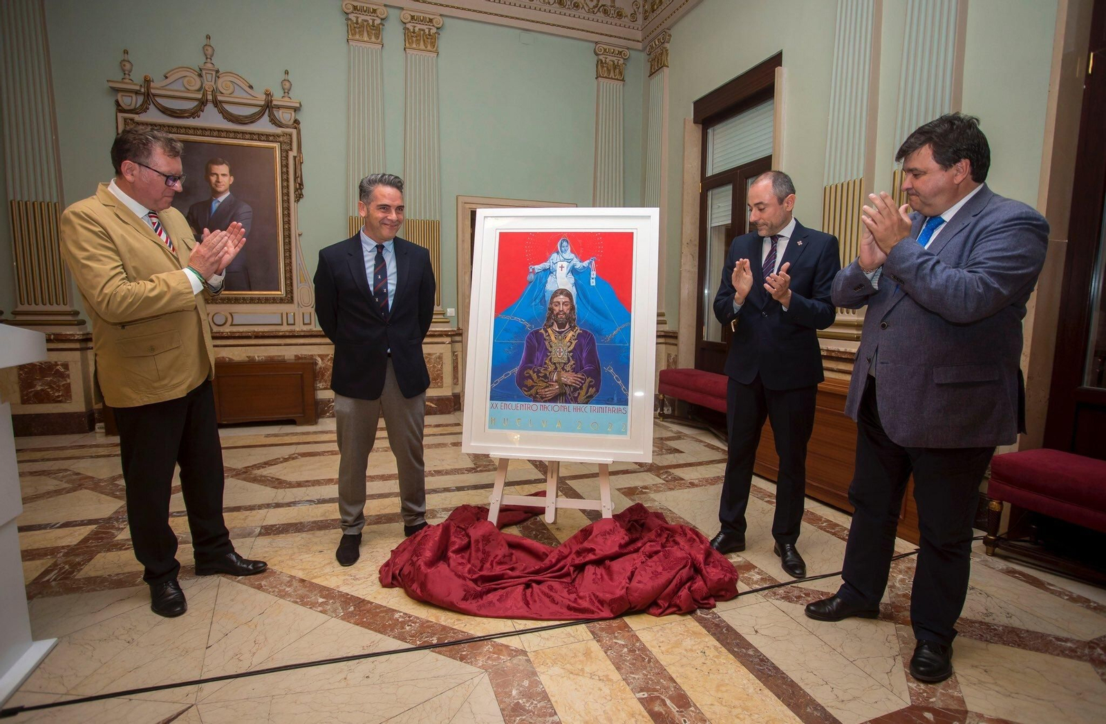Presentación del cartel en el Salón de Plenos del Ayuntamiento de Huelva.