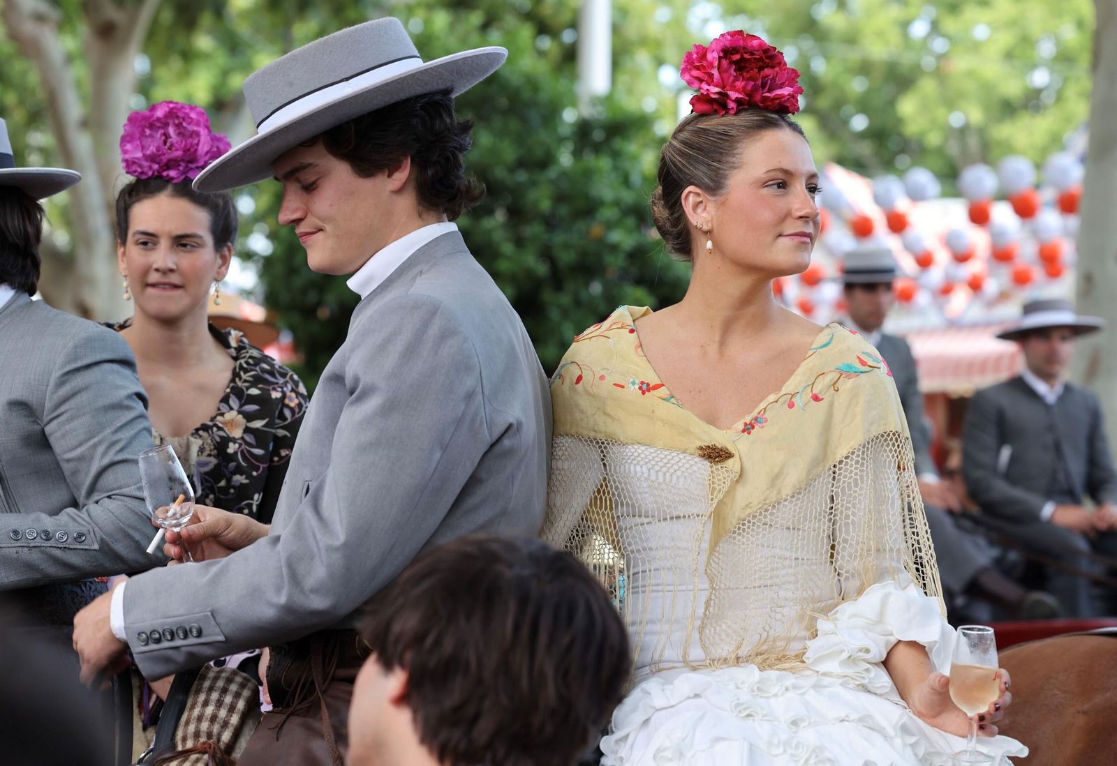 Una flamenca a la grupa.