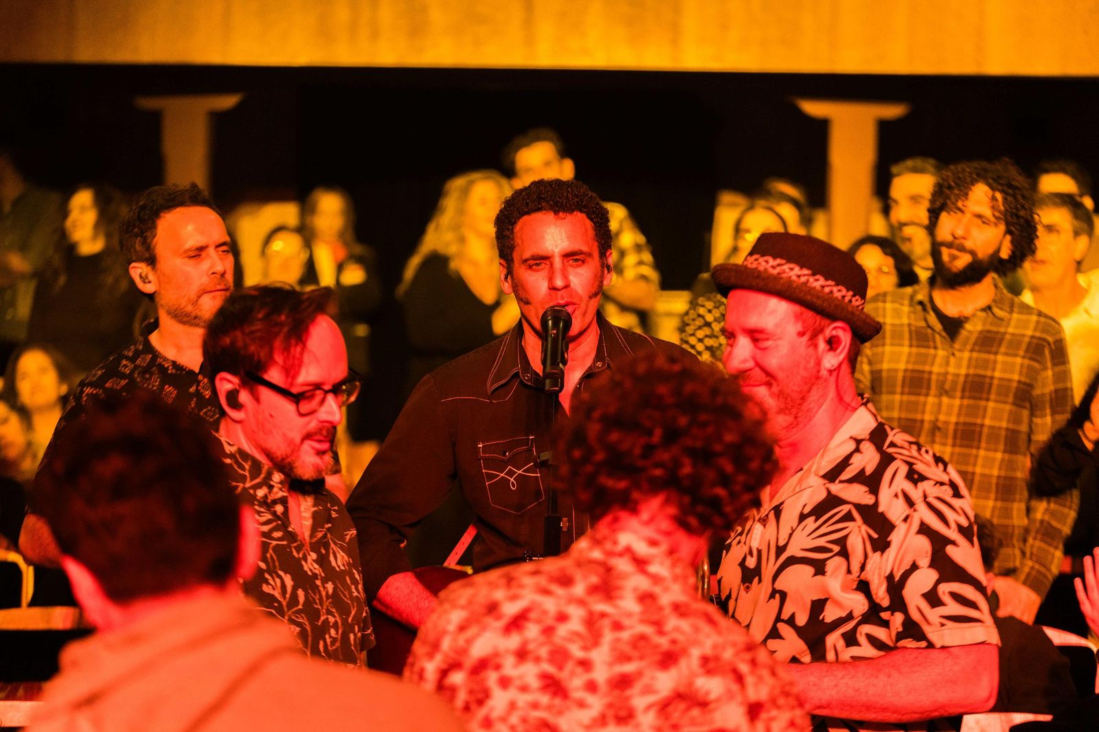 Espectacular concierto de Depedro en el Teatro de las Cortes de San Fernando