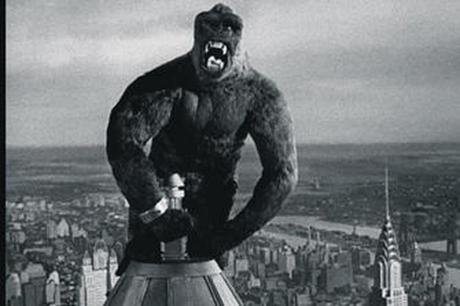 1. King Kong obsesionó a Harryhausen desde los 13 años, cuando acudió a ver la película. 2. Un fotogramada de 'Simbad y la princesa' 3. El monstruo creado para su 'Twenty Million Miles to Earth' en 1957 era un homenaje explícito a King Kong. 4. Su última película fue 'Furia de titanes', objeto de un reciente remake. 5. Los famosos esquelos de 'Jasón y los argonautas'. 6. El cineasta, con las réplicas de los personajes de Simbad. 7. De Swift, tomó la idea para la historia de su película 'Los viajes de Gulliver'.