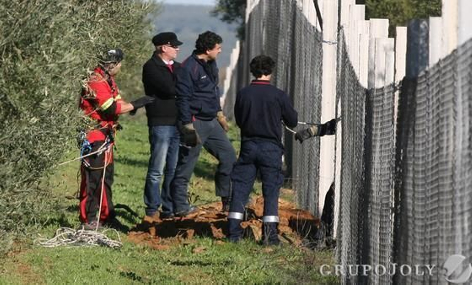 Registros en otras propiedades de la presunta parricida para descartar la existencia de más fetos.

Foto: Antonio Pizarro