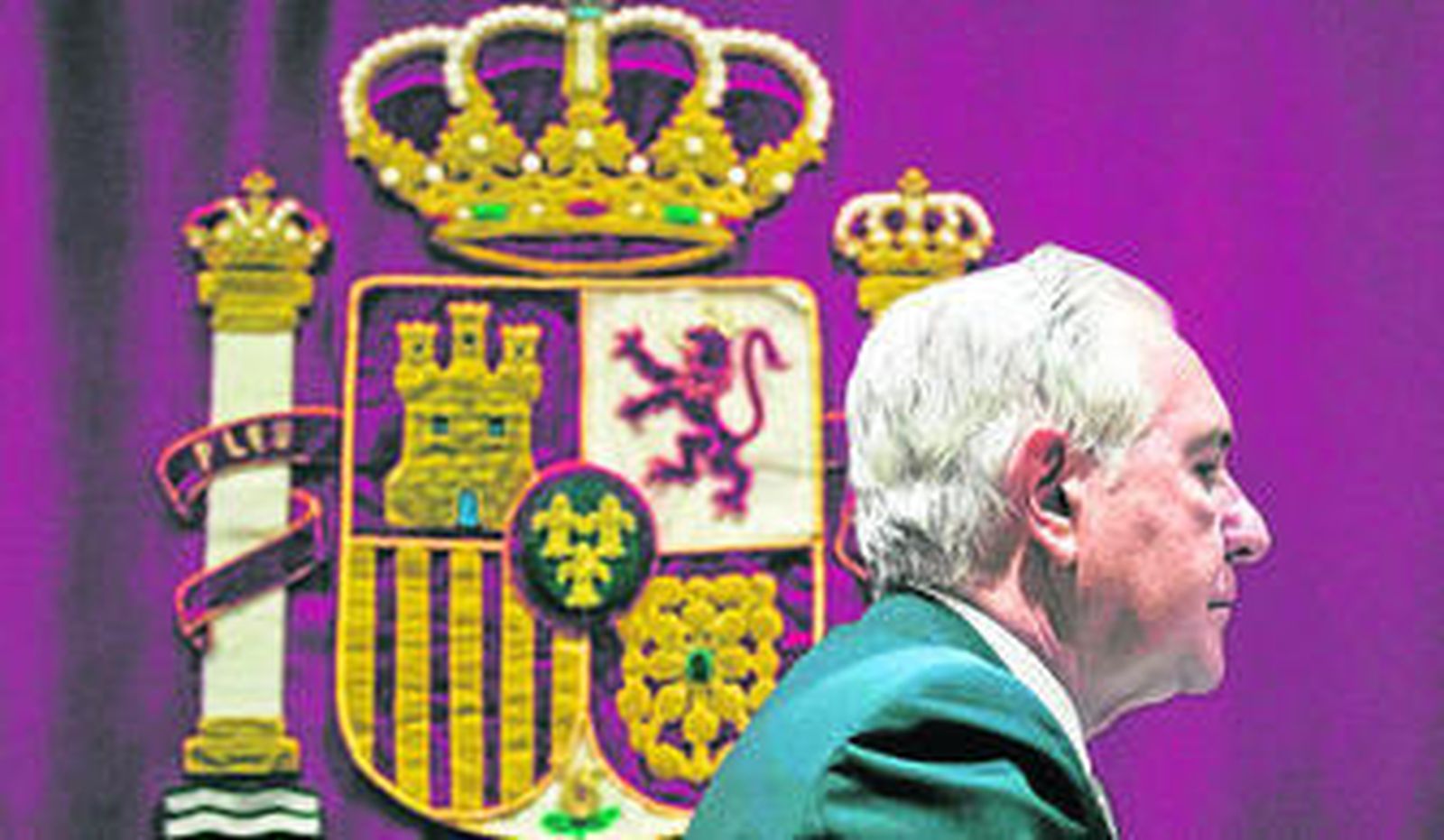 El ex presidente del Consejo General del Poder Judicial, Carlos Dívar. / EFE