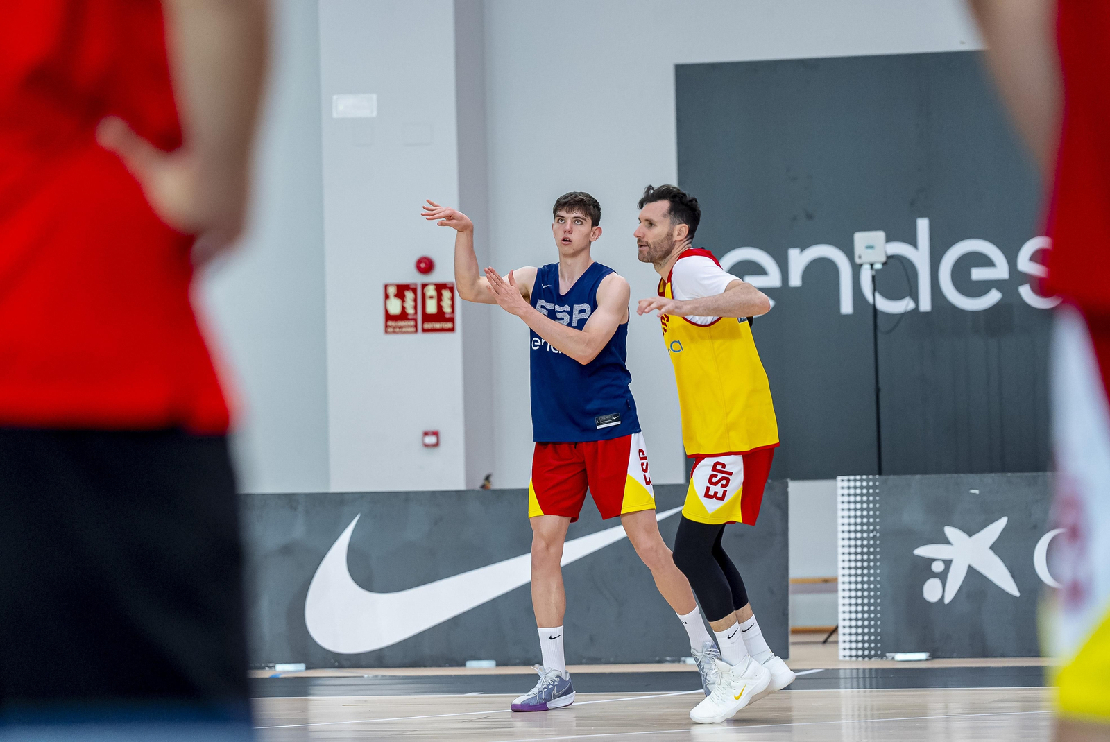 España vuelve a trabajar en Madrid con Alberto Díaz y Yankuba Sima España vuelve a trabajar en Madrid con Alberto Díaz y Yankuba Sima