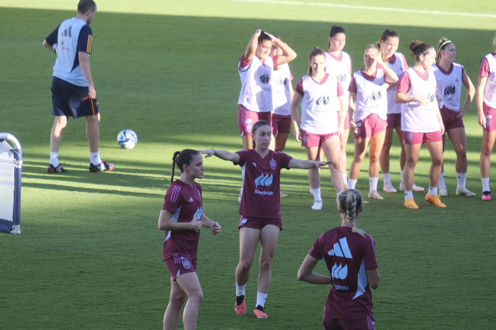 Las mejores fotografías del entrenamiento de España en El Arcángel antes de jugar ante Suiza
