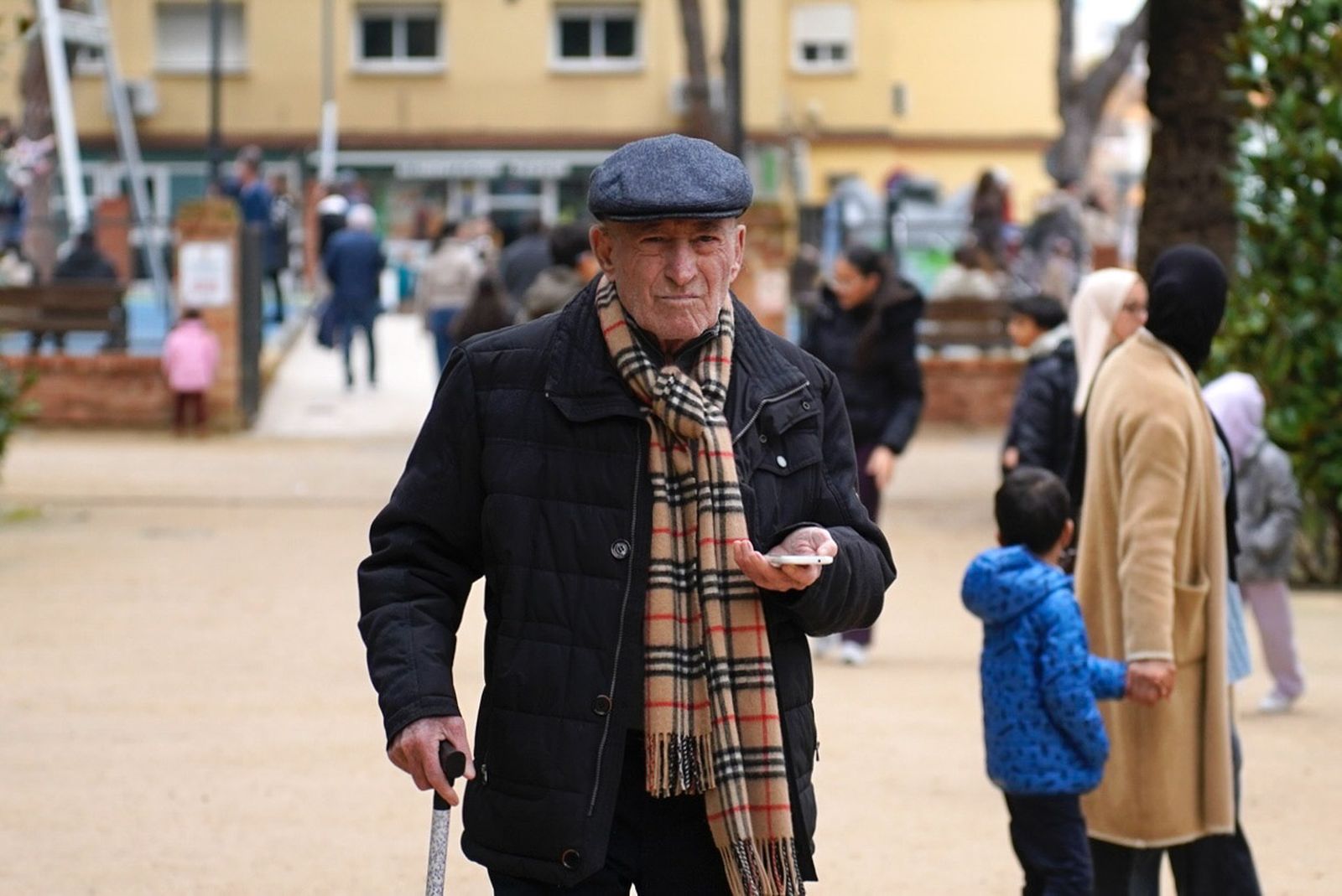 Búscate en las fotos del ambiente en el centro de Algeciras antes de la Nochevieja
