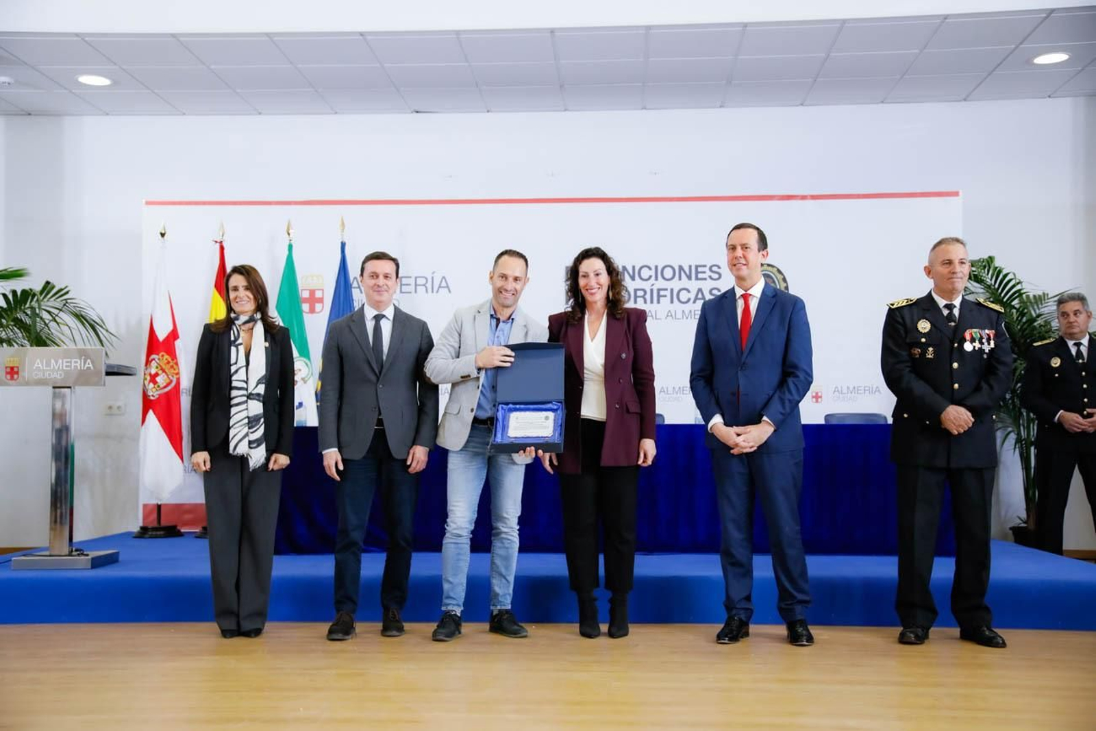 Las imágenes del la celebración de San Esteban en la Jefatura de la Policía Local