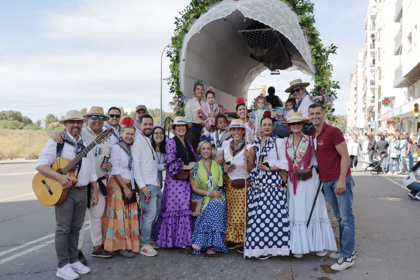 Imágenes de los carros de la Hermandad del Rocío de Huelva