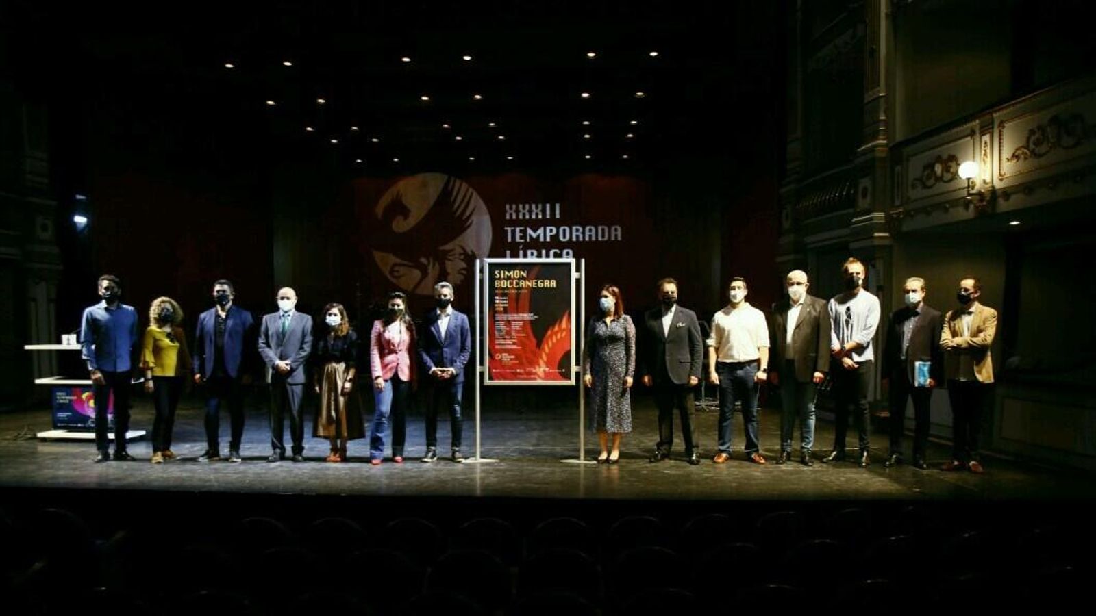 Presentación de 'Simon Boccanegra', con el equipo artístico y autoridades, este viernes, en el Teatro Cervantes. Presentación de 'Simon Boccanegra', con el equipo artístico y autoridades, este viernes, en el Teatro Cervantes.