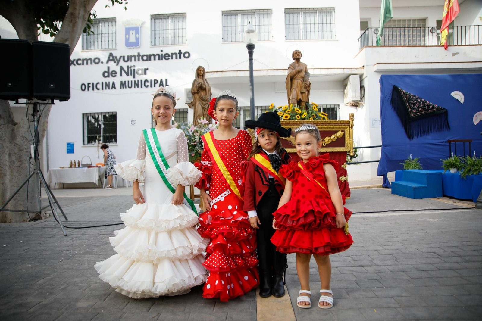 Ofrenda floral y misa durante la última jornada de las fiestas de Campohermoso Ofrenda floral y misa durante la última jornada de las fiestas de Campohermoso