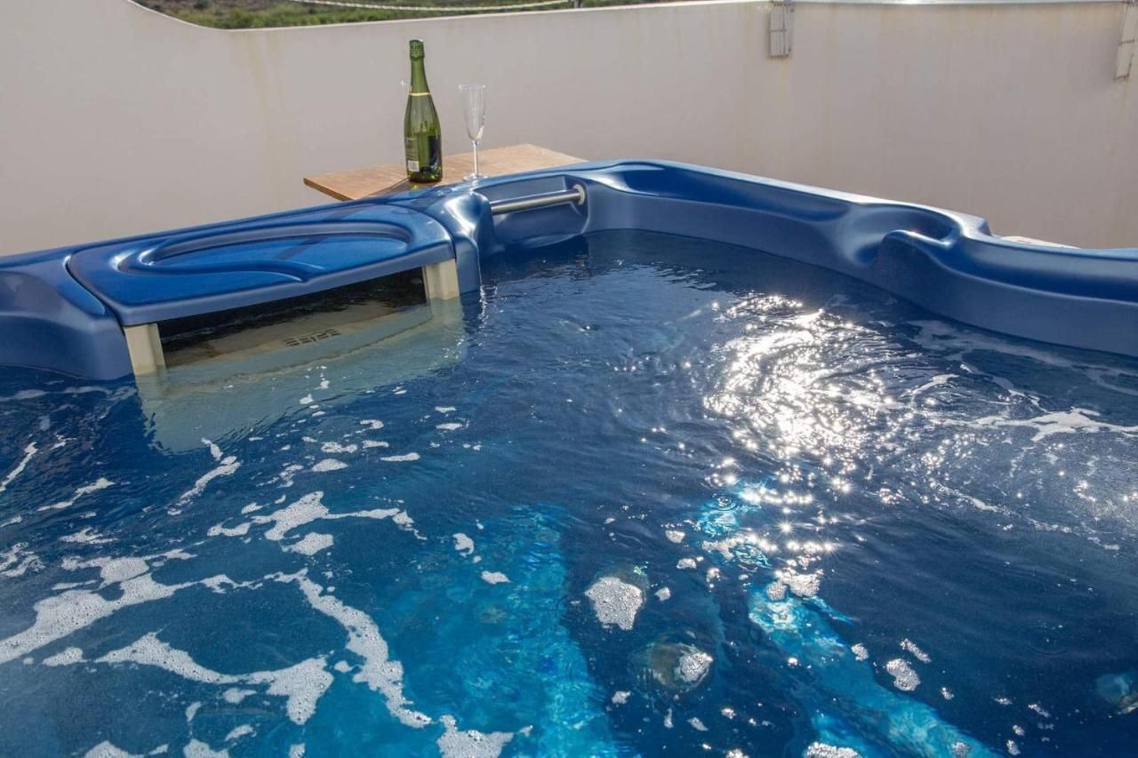 Veinte hoteles y alojamientos con jacuzzi para una escapada romántica en Almería