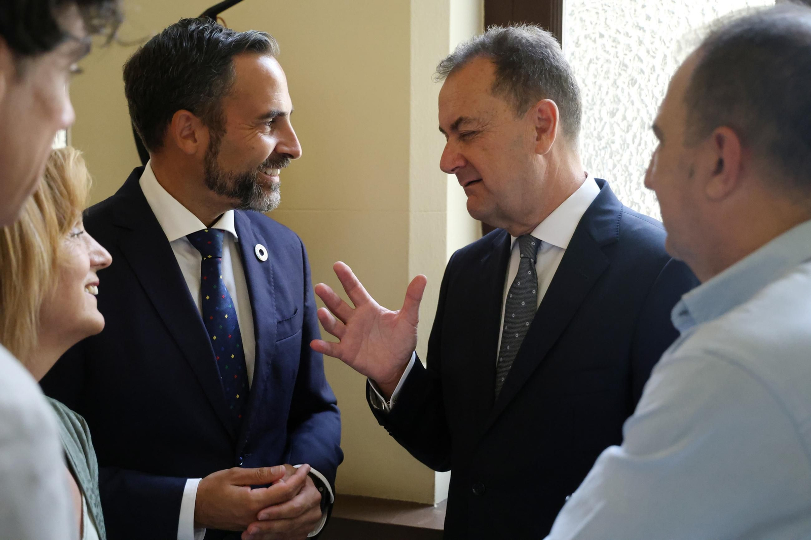 El pleno extraordinario sobre La Rosaleda y la renuncia al Mundial, en fotos