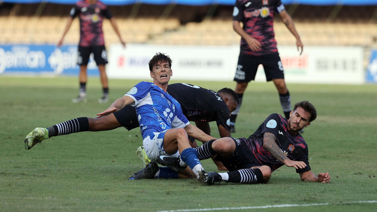 Imágenes del Xerez DFC contra el Águlas FC en Chapín