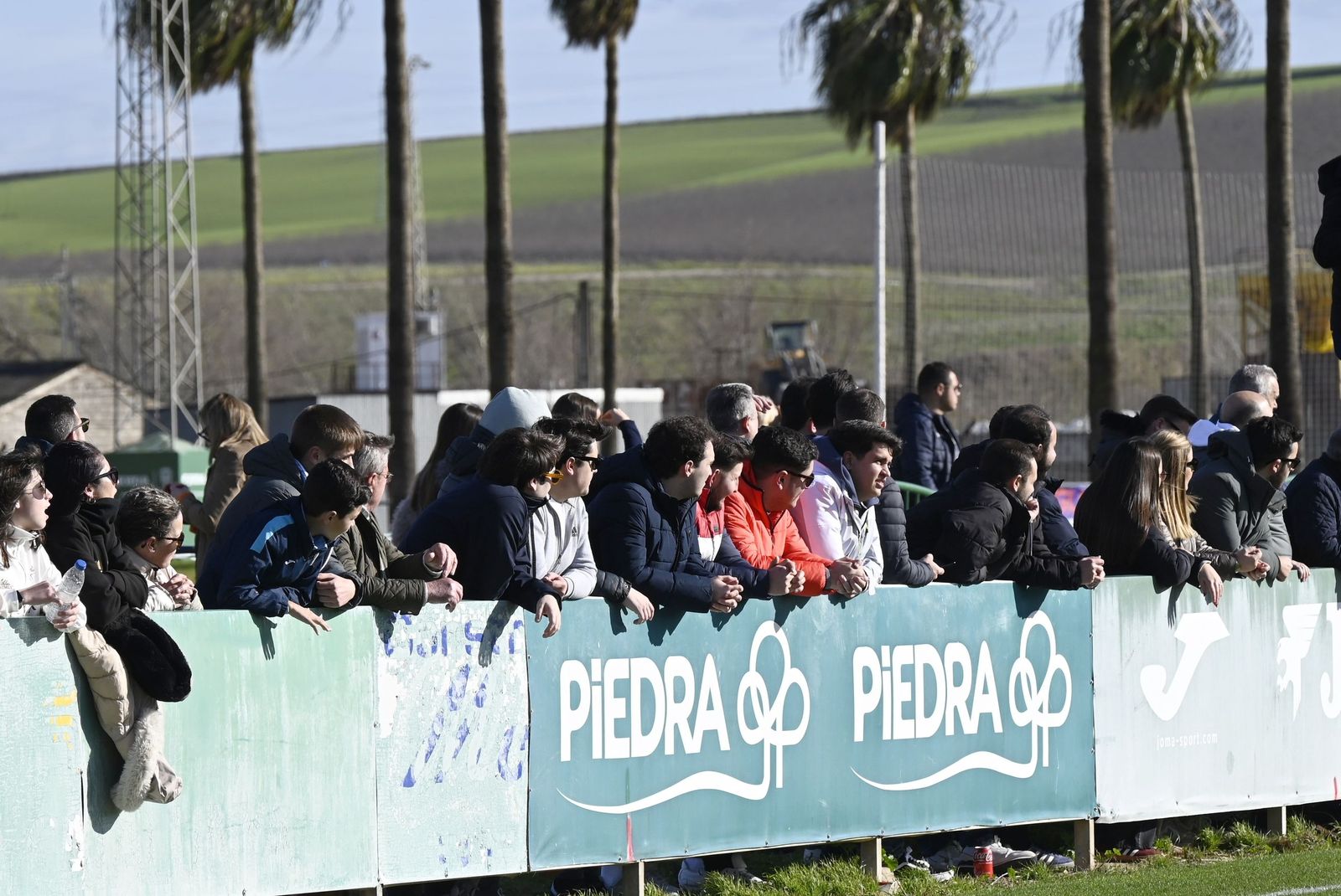 Las mejores fotos de la victoria del Ciudad de Lucena en el derbi provincial ante el Córdoba B