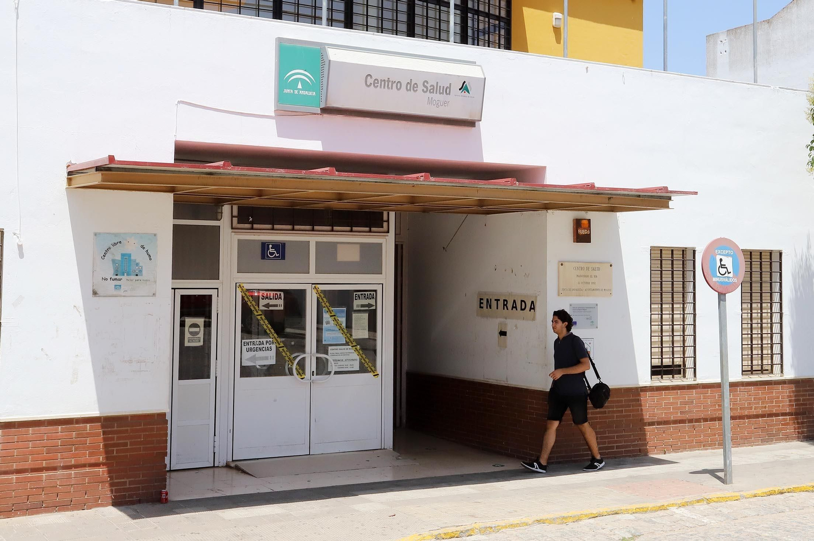 Imagen de archivo del centro de salud de Moguer. Imagen de archivo del centro de salud de Moguer.