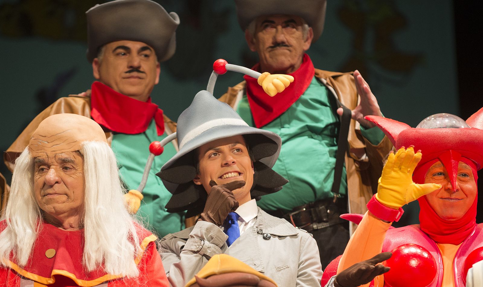 Las imágenes de la sexta función clasificatoria